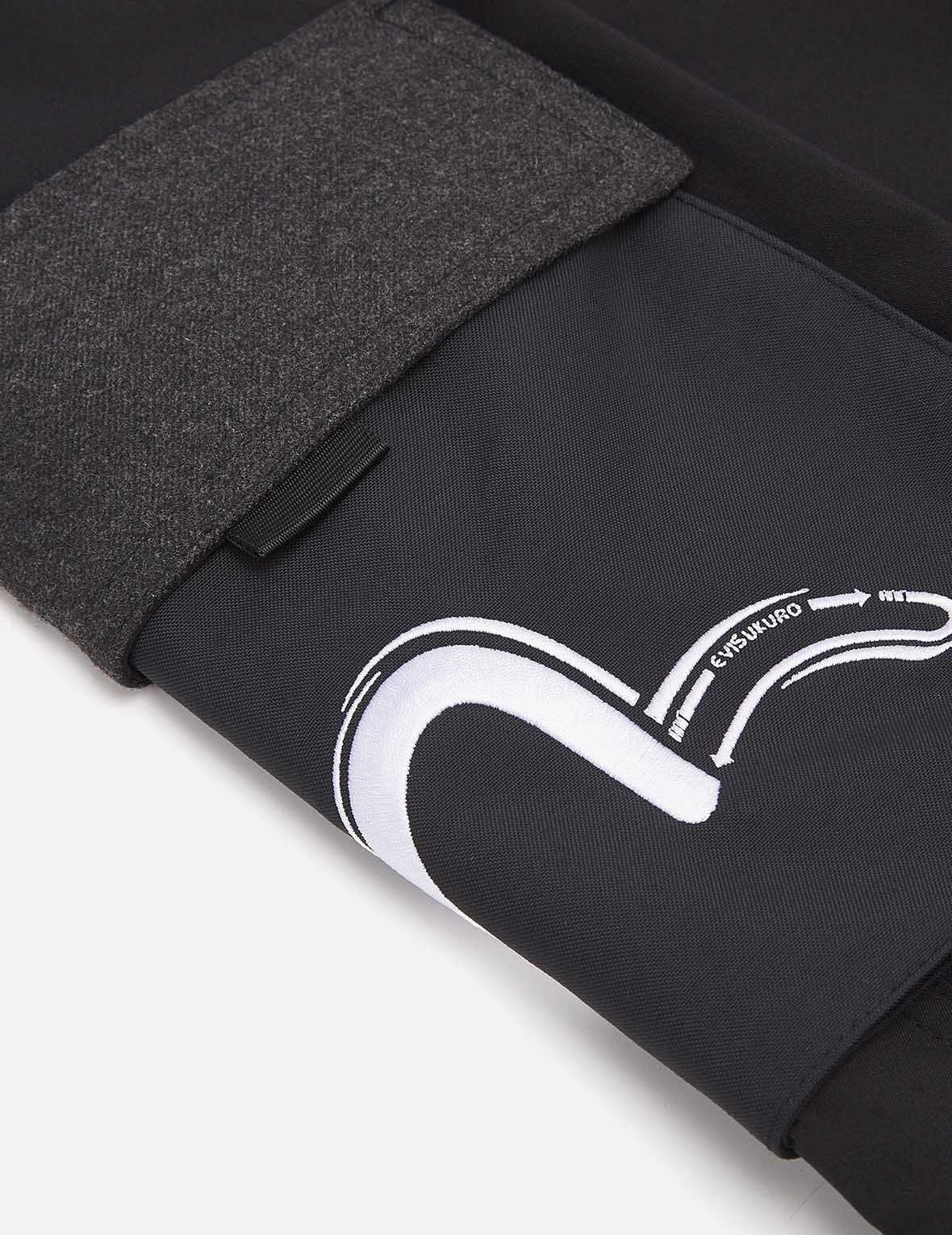 多口袋运动束脚裤