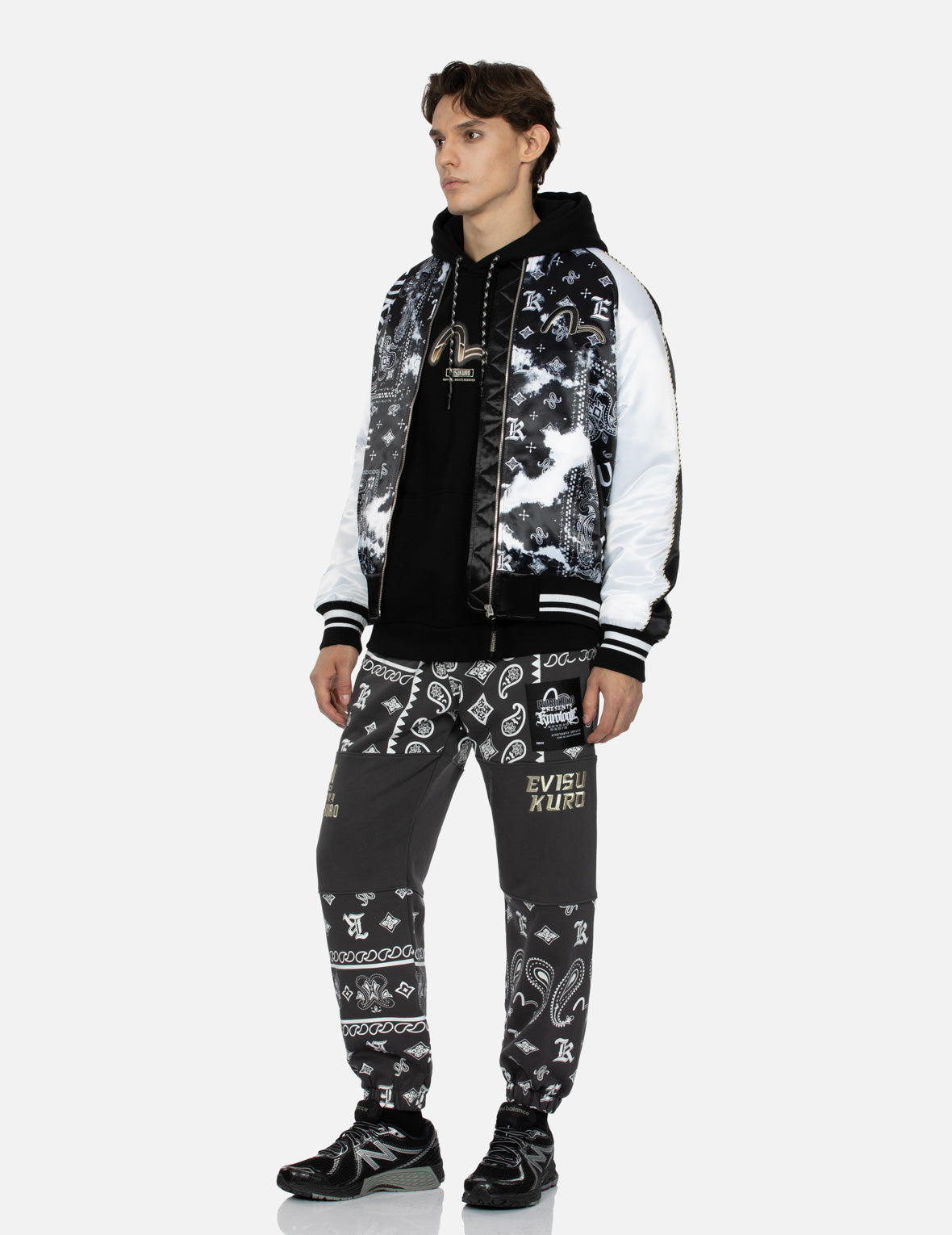 满地佩斯利印花夹层常规版型夹克