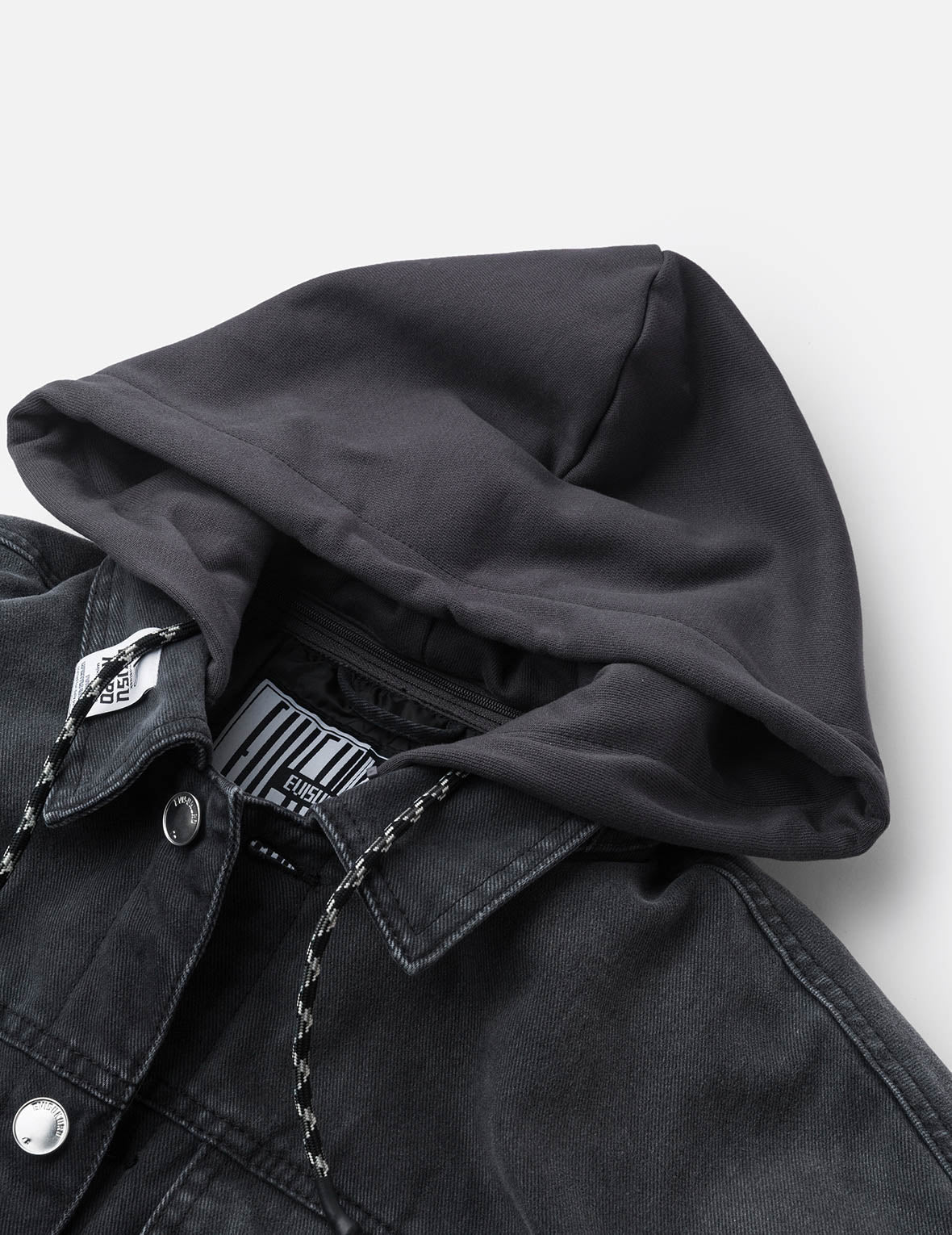 多口袋和叠穿效果夹棉宽版休闲卡车司机外套