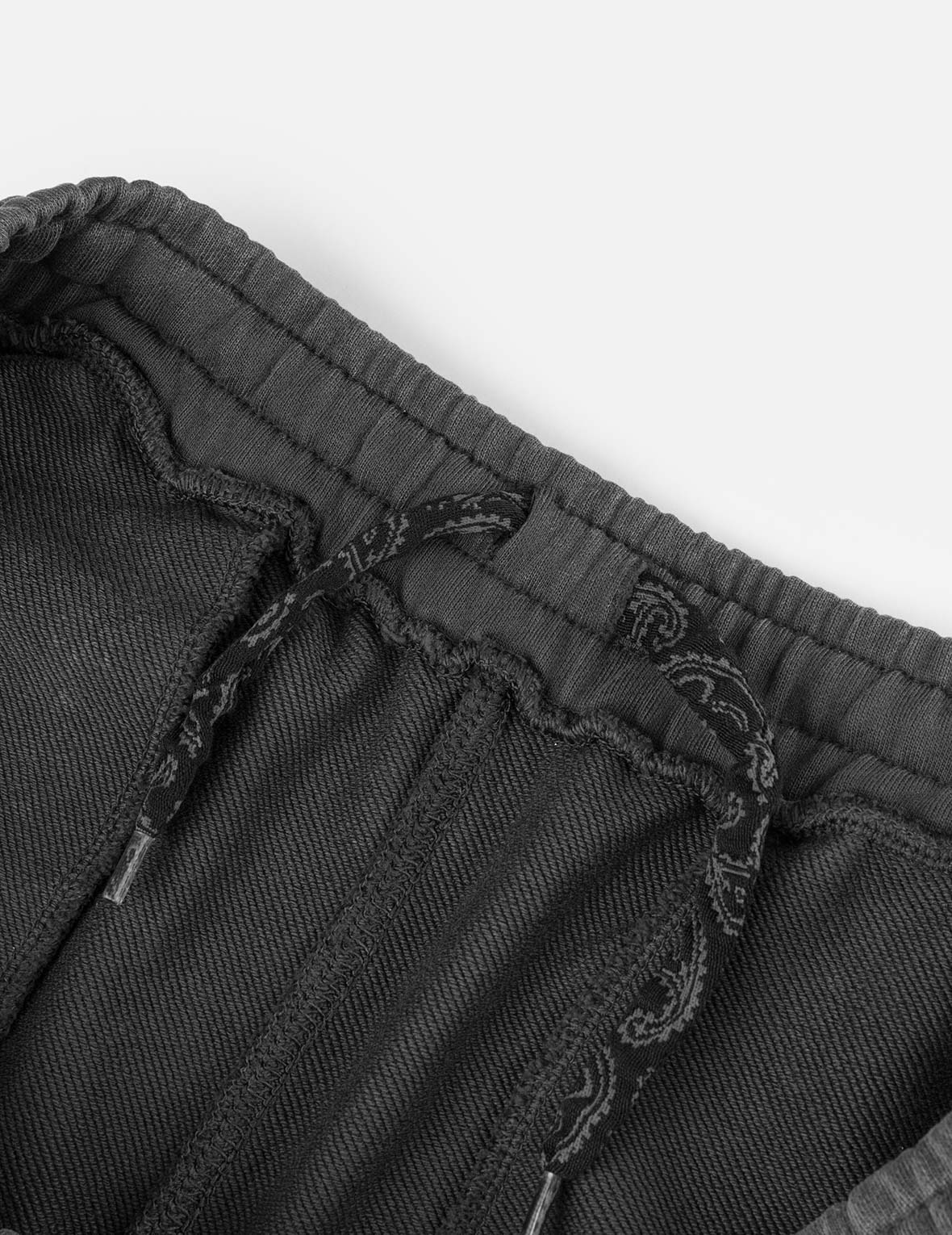 EVISUKURO E刺绣破损宽版运动裤