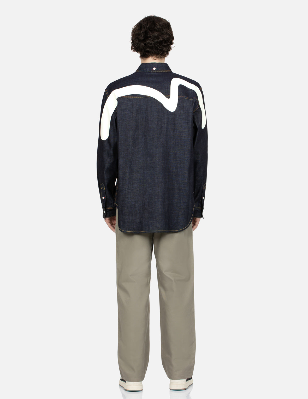 大M印花宽版休闲牛仔衬衫