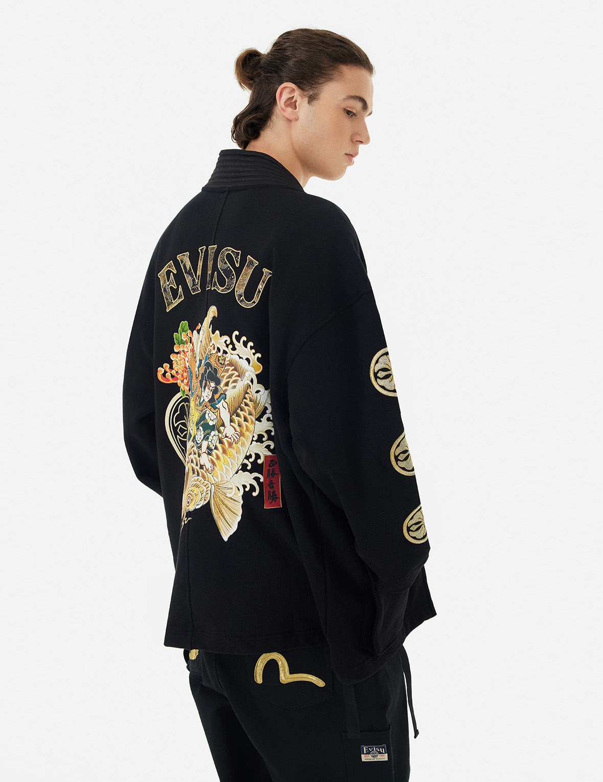 多重刺绣和印花宽版和服外套