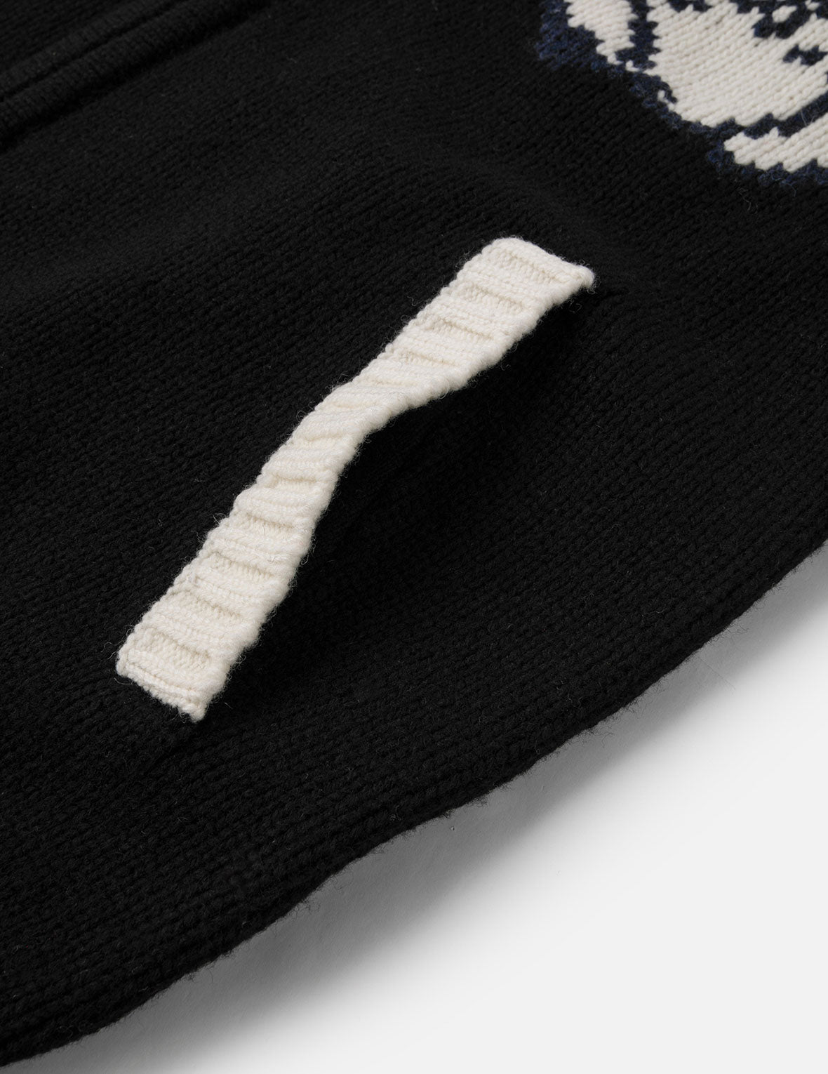 文字绘佛头嵌花宽版休闲编织羊毛外套