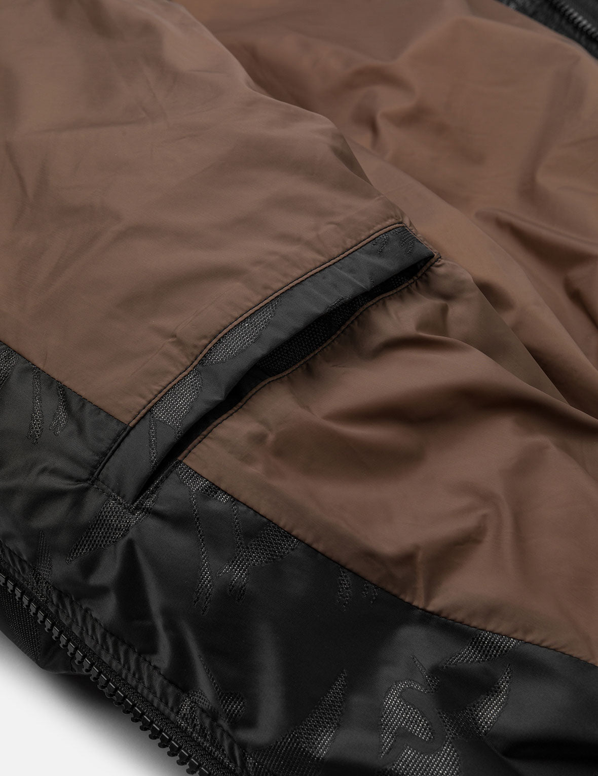 Allover Seagull Crane Jacquard Regular Fit Down Jacket