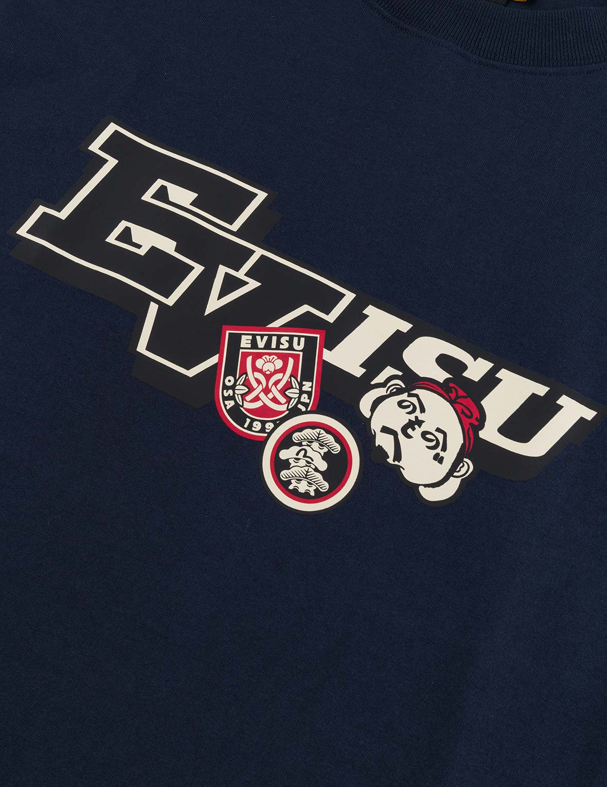 文字绘佛头和智慧之轮标签大M印花宽版休闲T恤