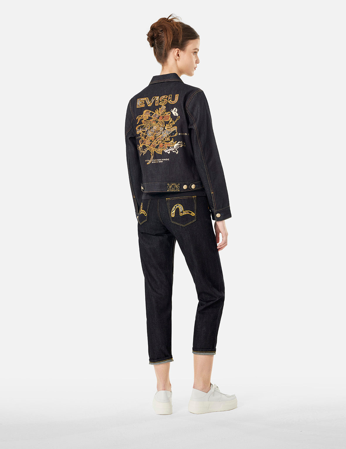 织锦布贴海鸥宽版休闲牛仔裤