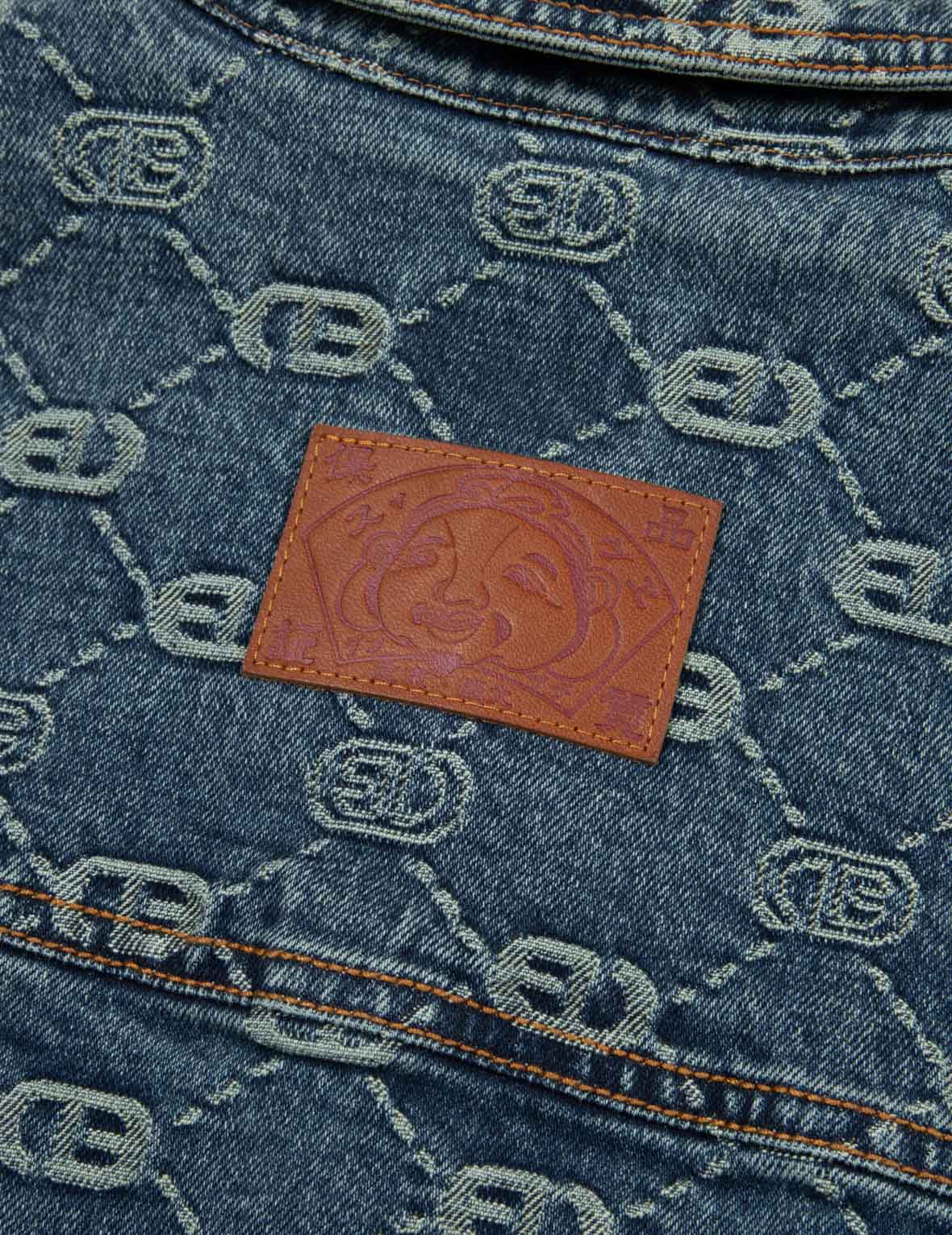 满地商标提花和海鸥刺绣男友款牛仔衬衫外套