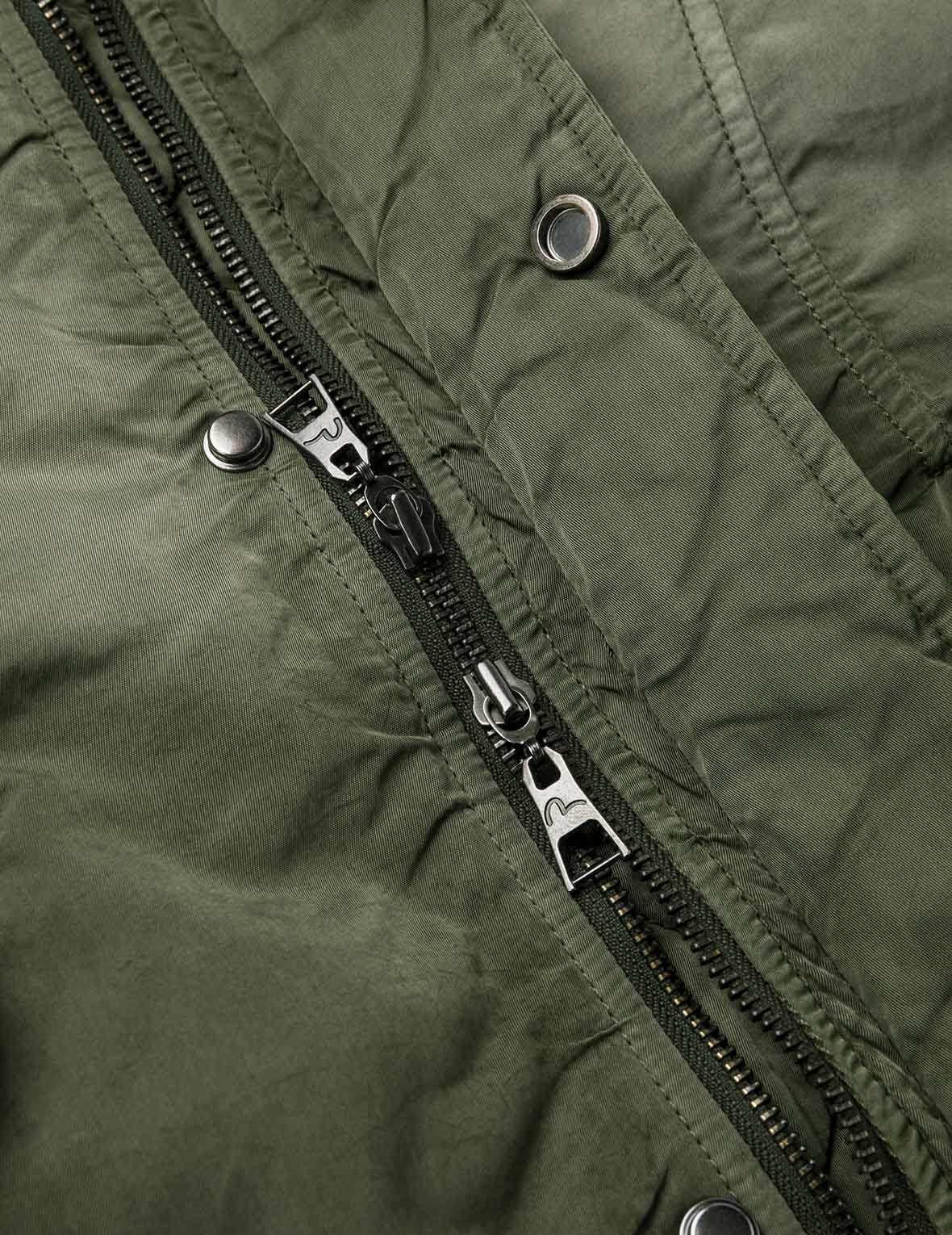 Logo and Slogan Embroidery Fashion Fit Jacket