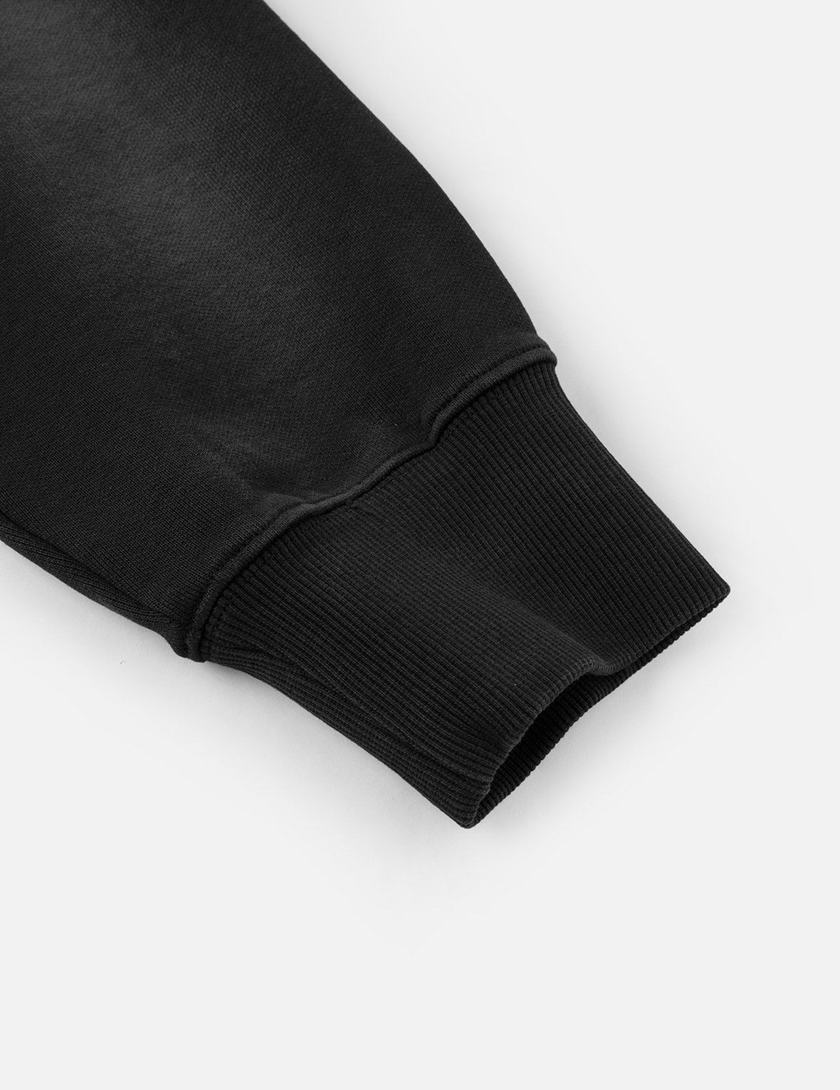 毛茸茸小猫大M印花短款连帽卫衣