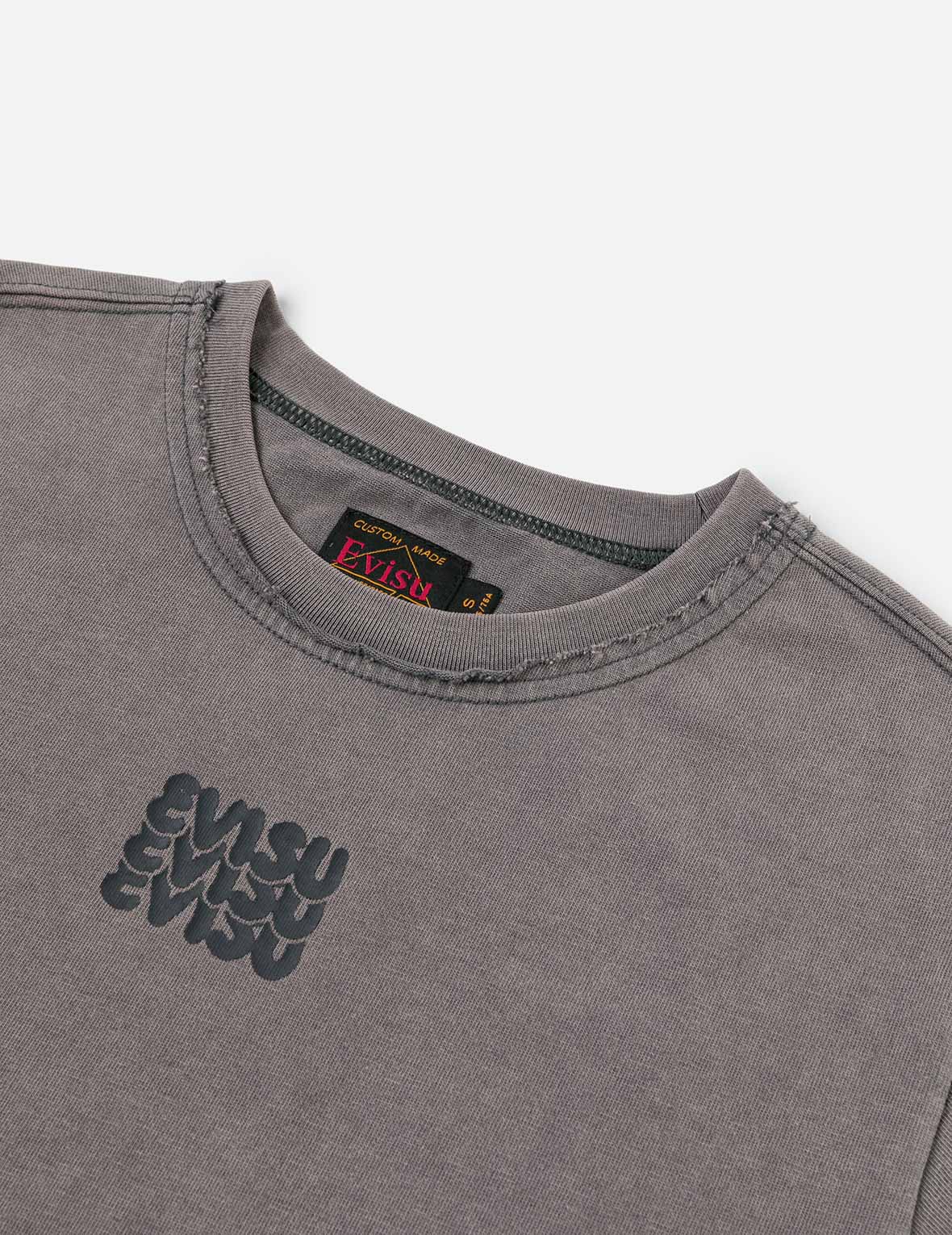 商标印花和破损细节时尚版型T恤