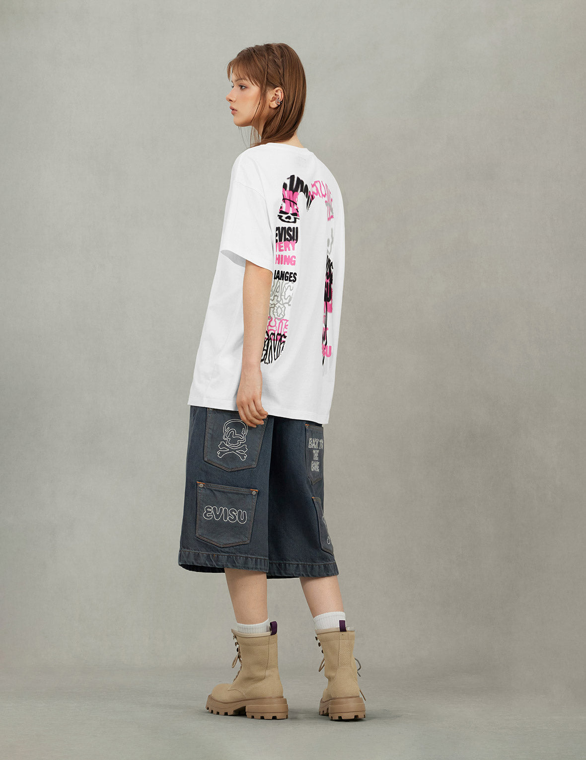Logo and Graffiti Daicock Print Boyfriend T-Shirt