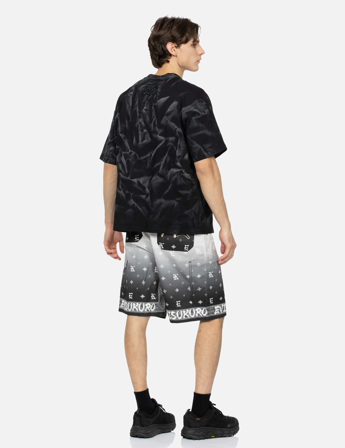 渐变腰果花满地图案錐形短裤