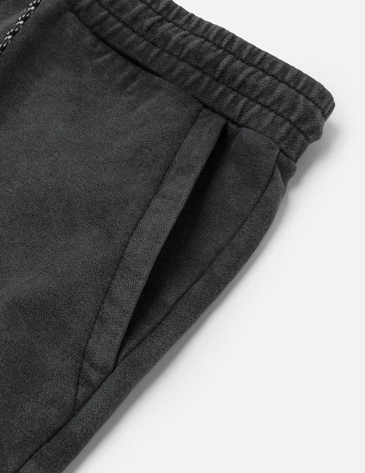 Seagull and Logo Embroidery Relax Fit Sun-Dried Finish Sweatshorts