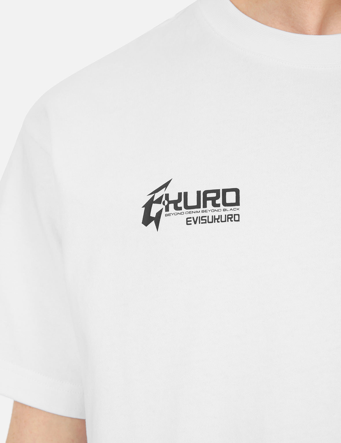 海鸥刺绣和商标印花常规版型T恤