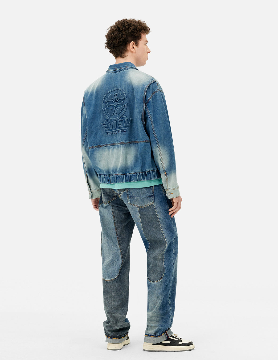 Emboss Kamon Relax Fit Worker Denim Jacket