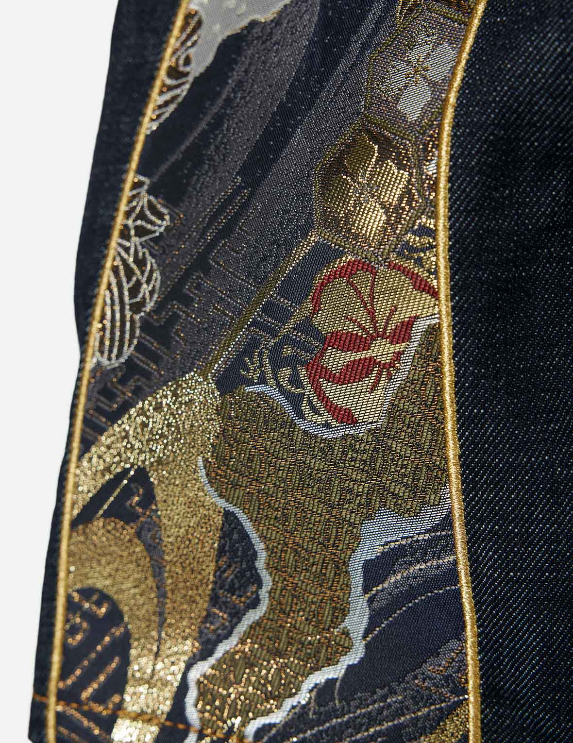 Brocade Daicock Appliqué and Logo Embrodiery Regular Fit Denim Shorts