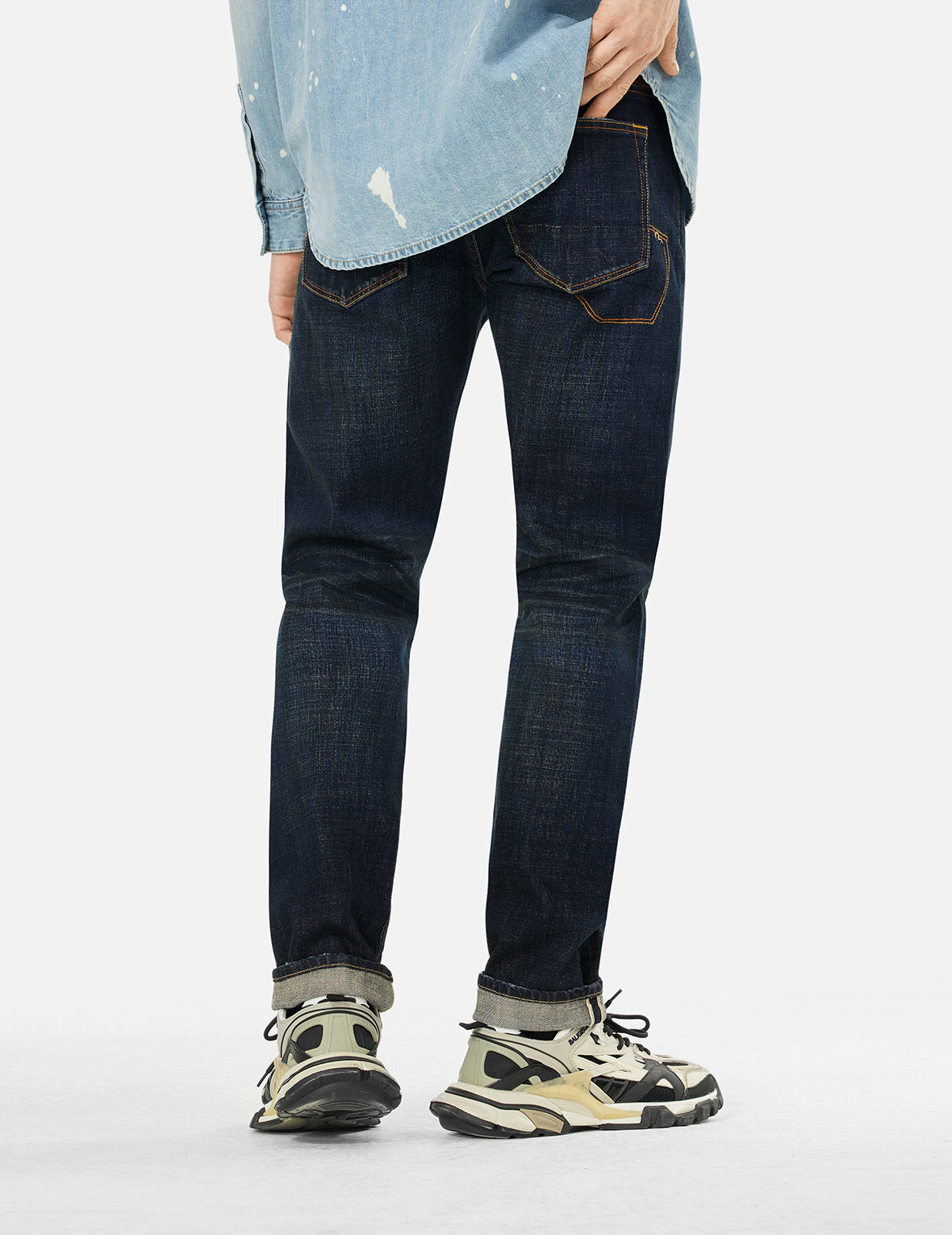 多口袋暗调水洗修身牛仔裤 #2010