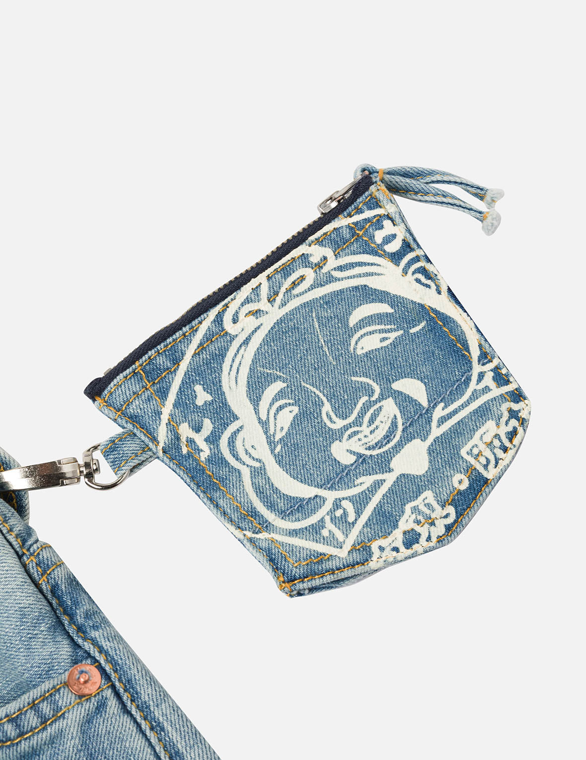 多口袋和海鸥印花立体版型牛仔裤