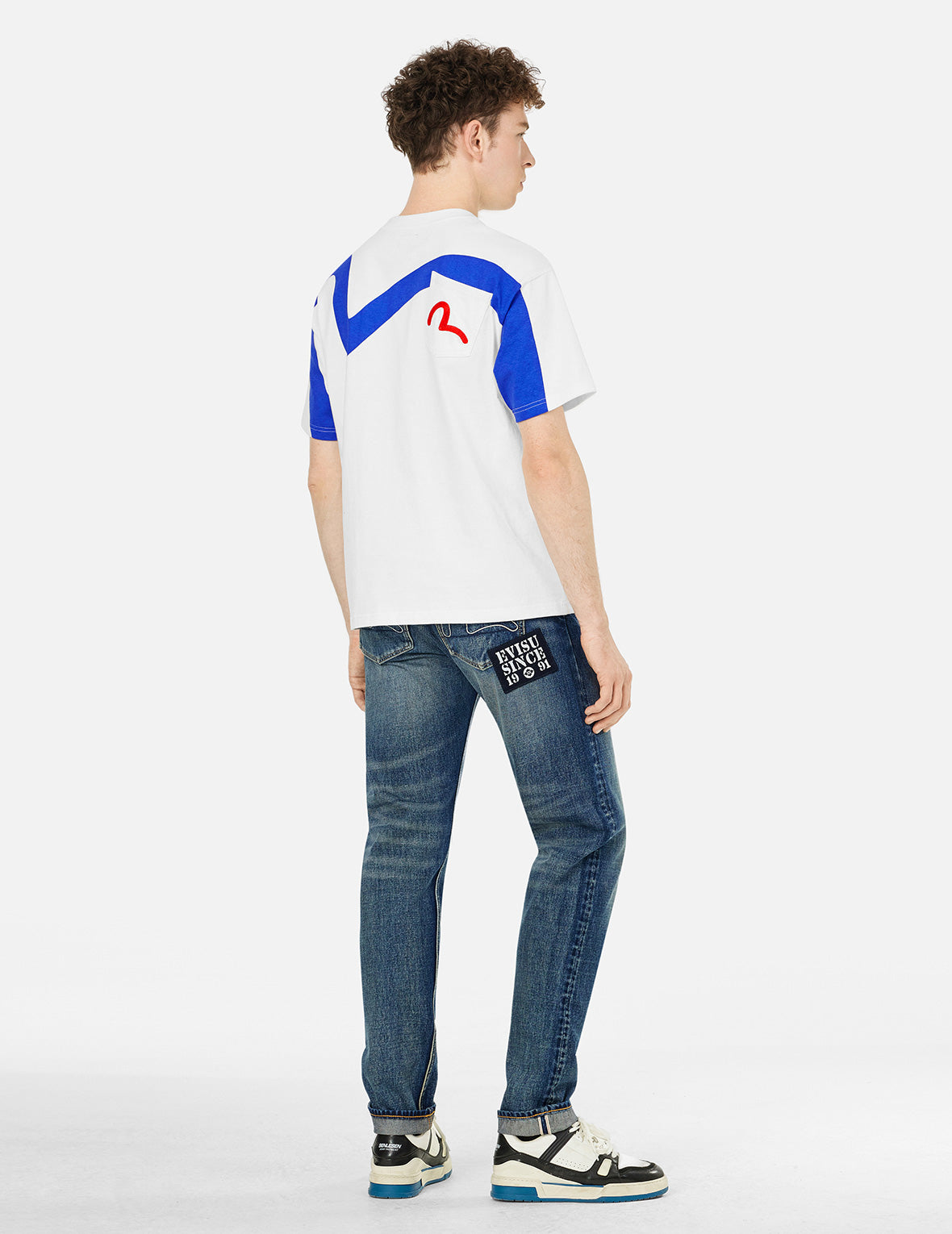 海鸥刺绣和"EVISU SINCE 1991"印花贴布窄脚牛仔裤 #2017