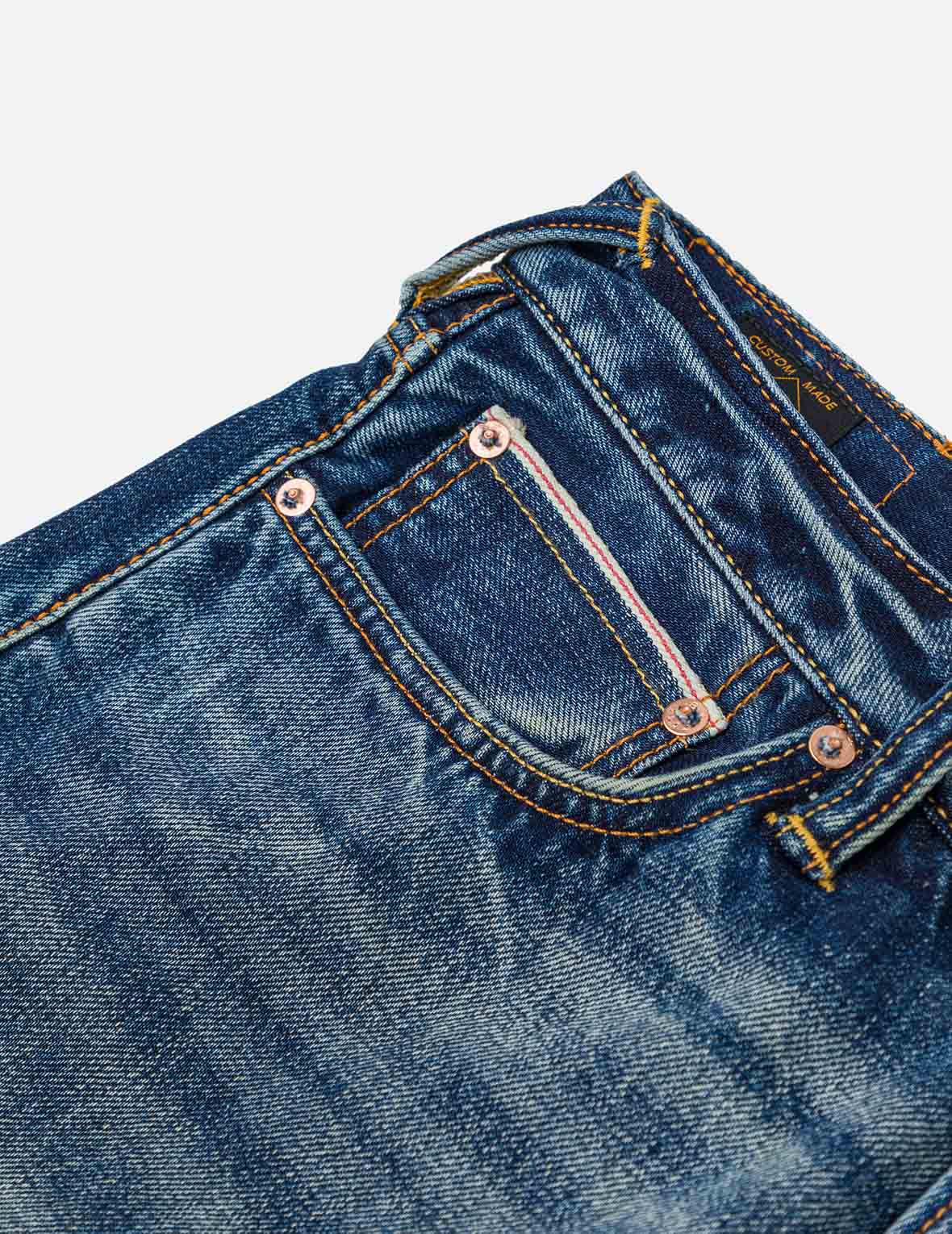 海鸥刺绣和"EVISU SINCE 1991"印花贴布窄脚牛仔裤 #2017