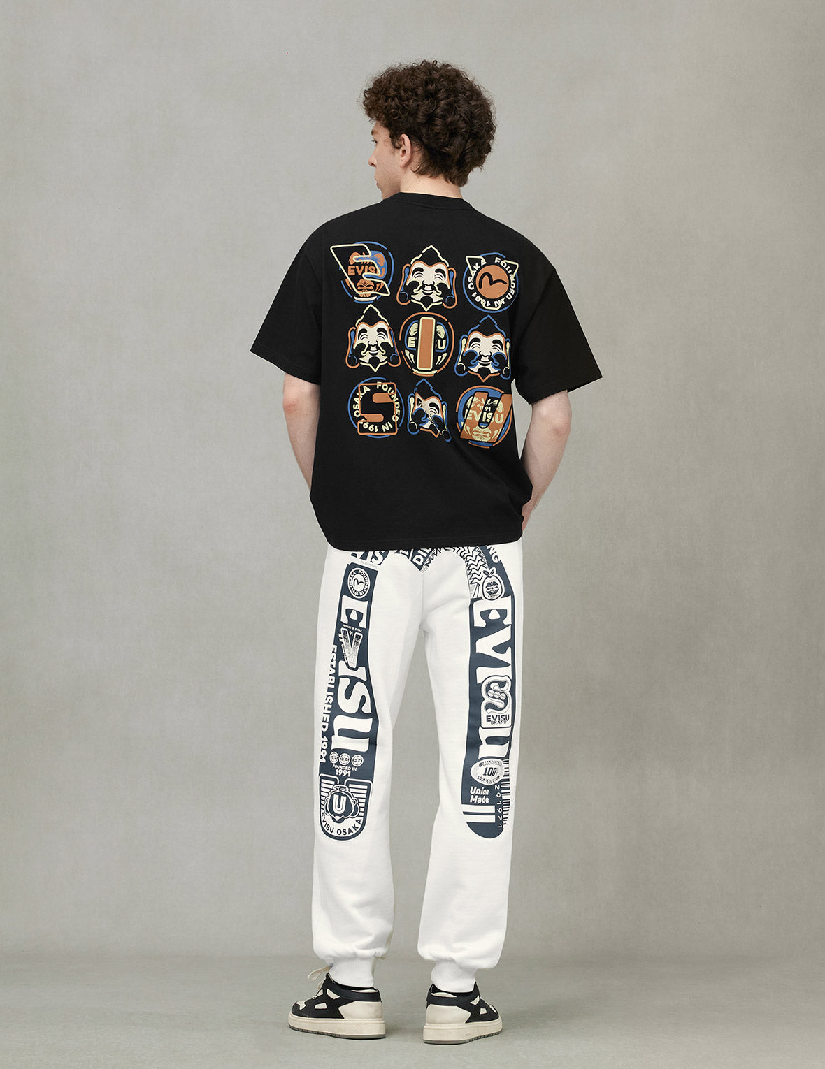 商标大M印花宽版休闲运动裤