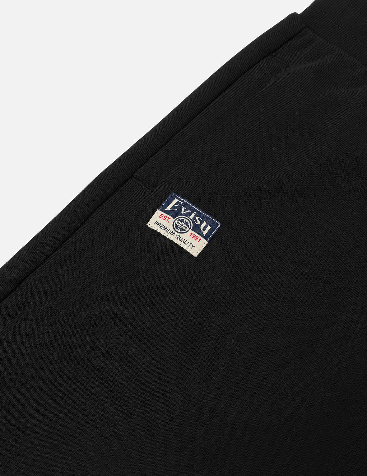 Kamon and Seagull Embroidery Fashion Fit Sweatshorts