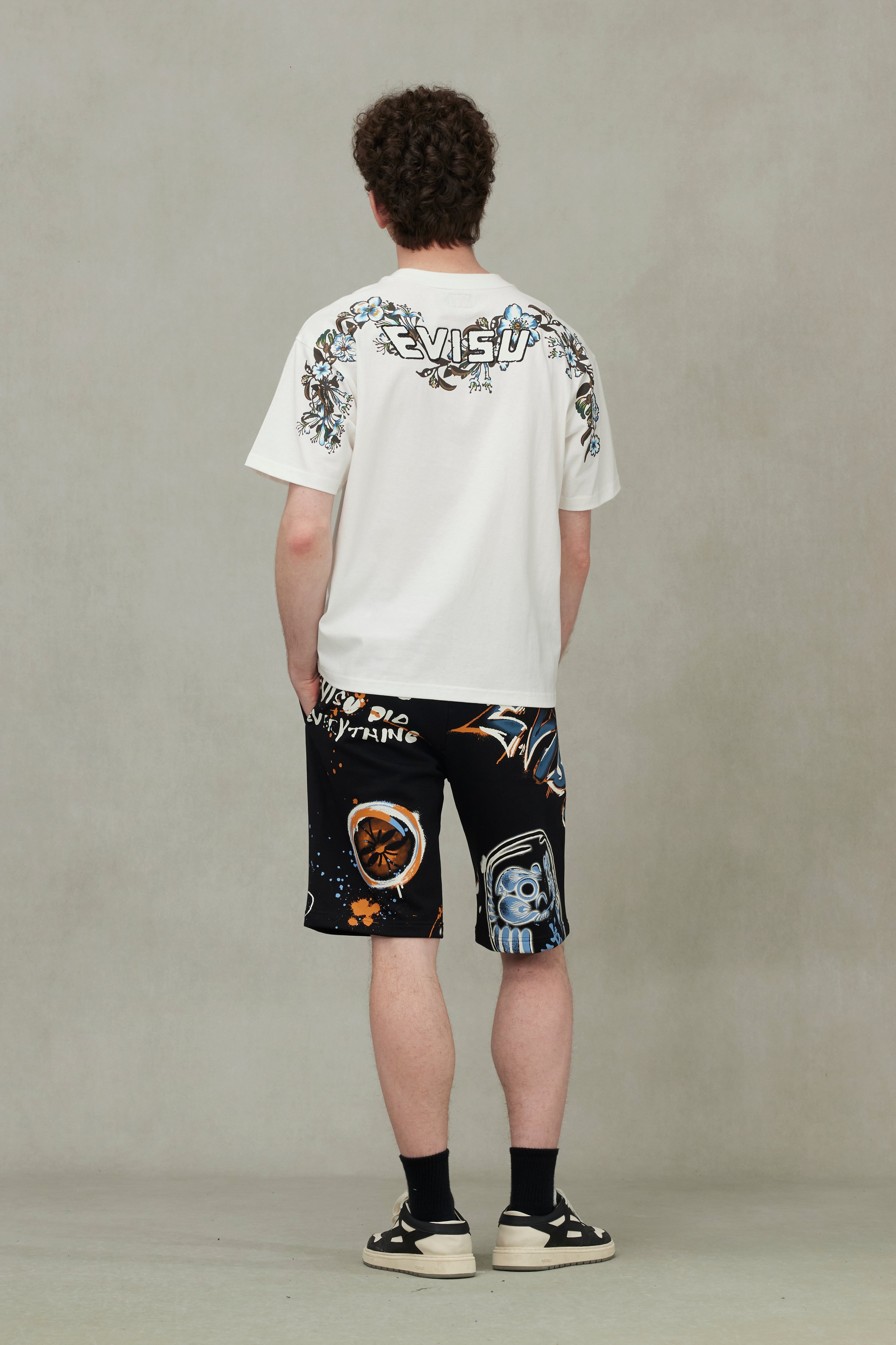 Graffiti Print Regular Fit Sweatshorts