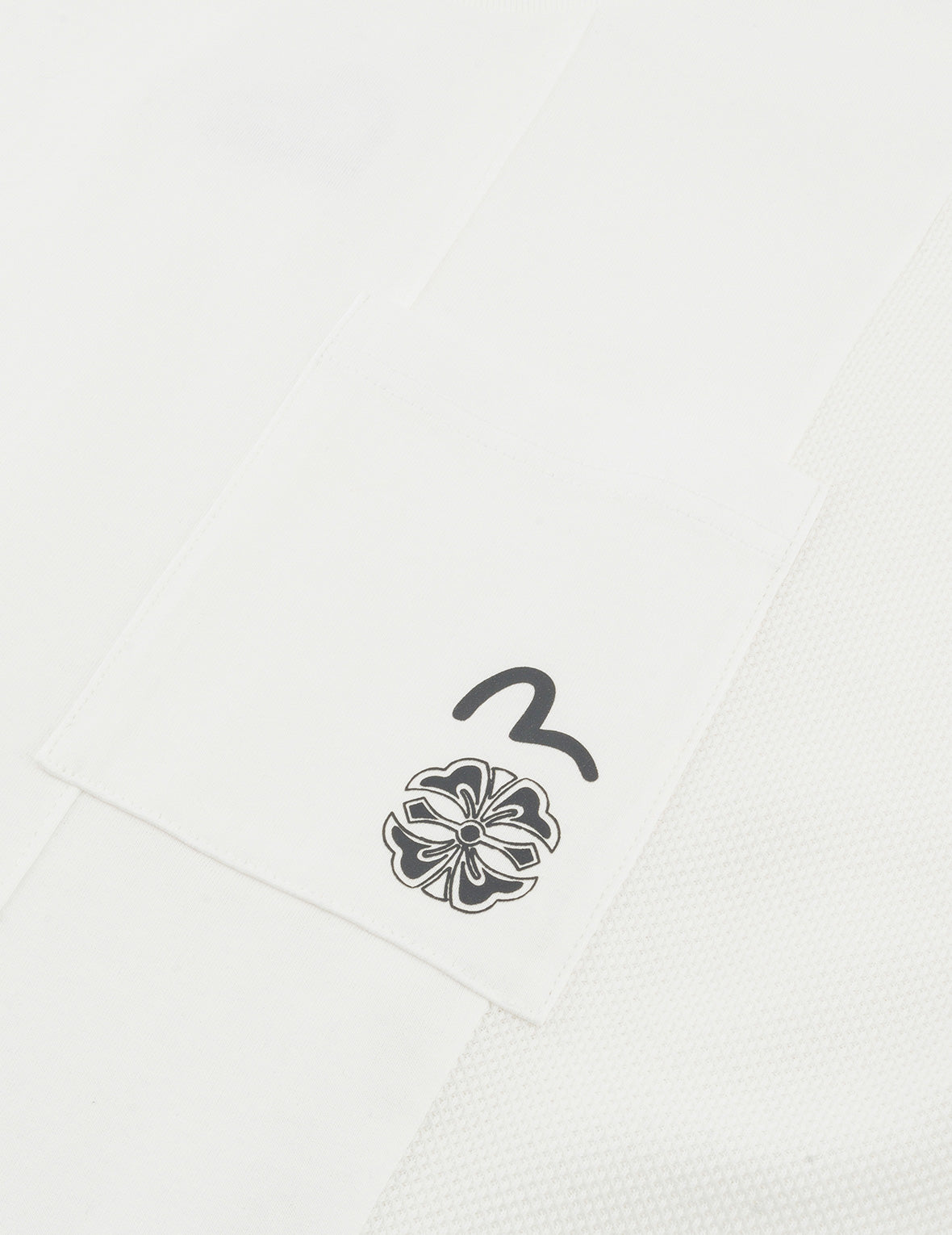Multi-print and Fabric Blocking Relax Fit T-shirt