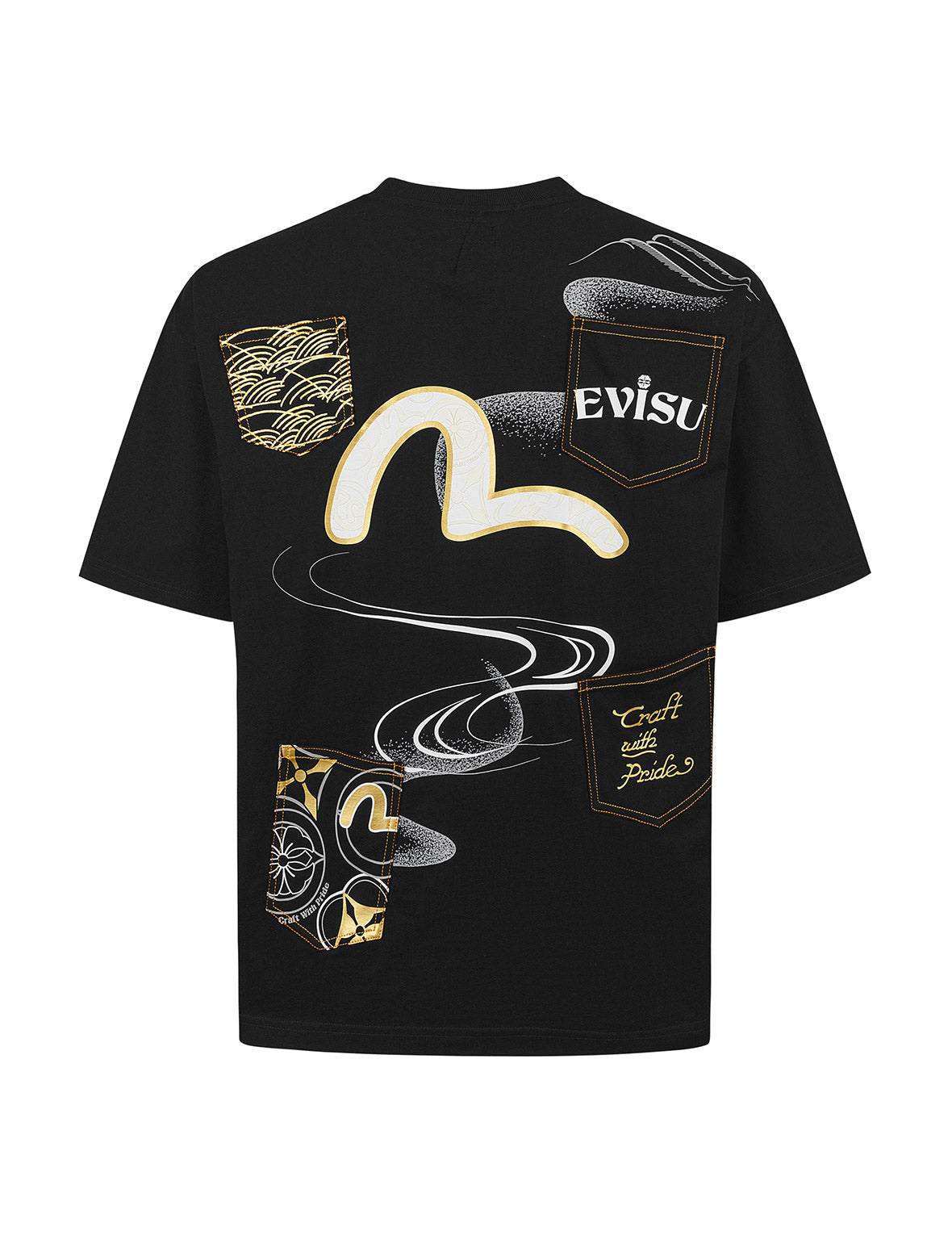 多口袋和多印花宽版T恤