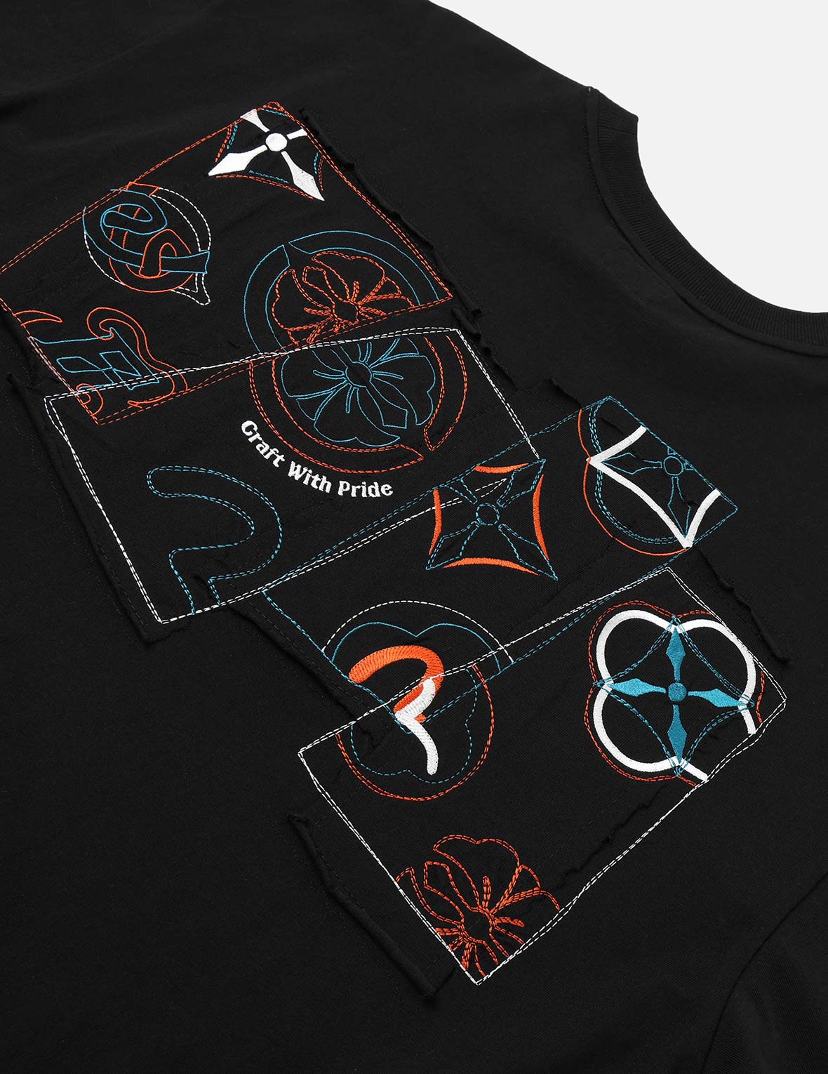 商标和家花刺绣宽版T恤