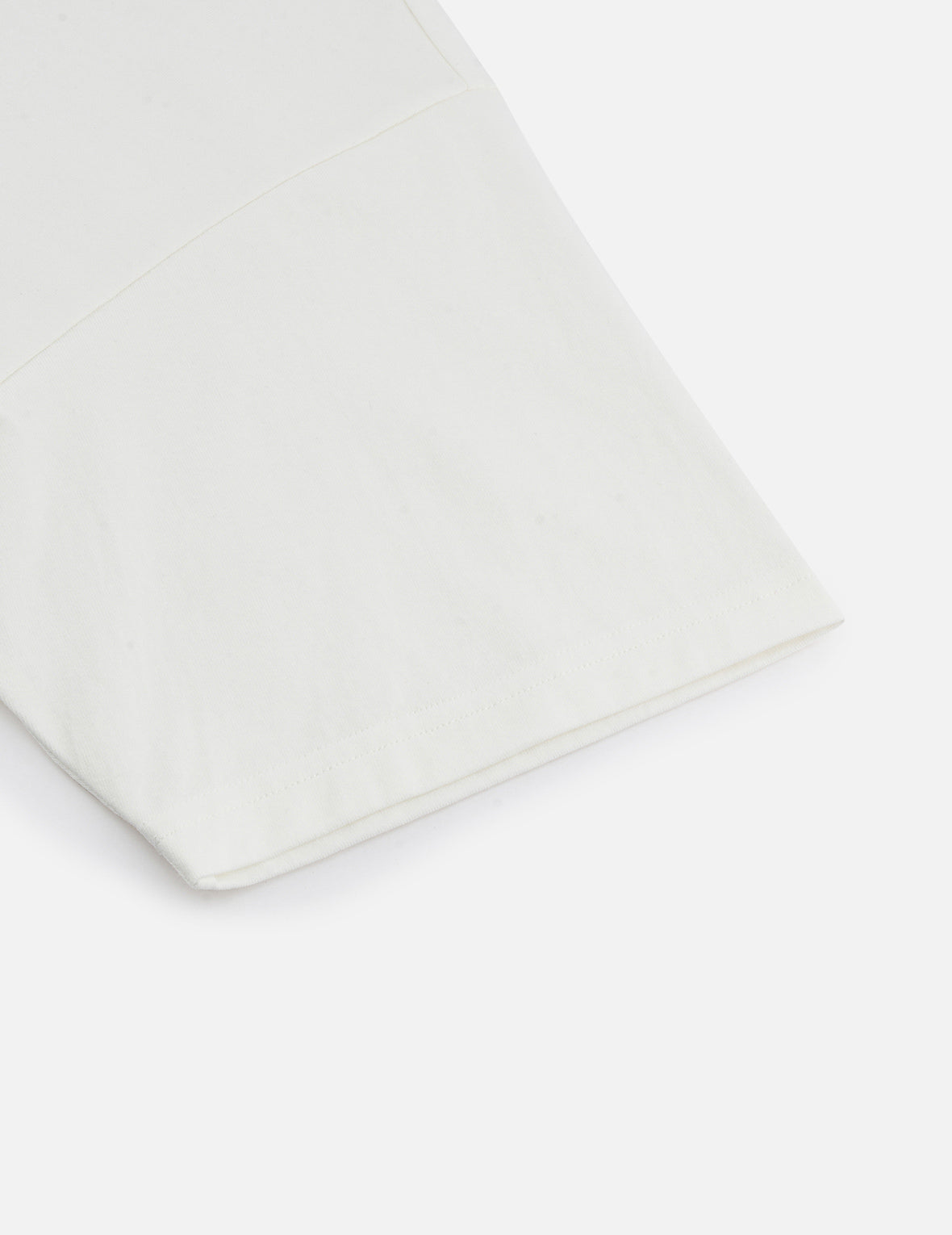 大M刺绣宽版休闲T恤