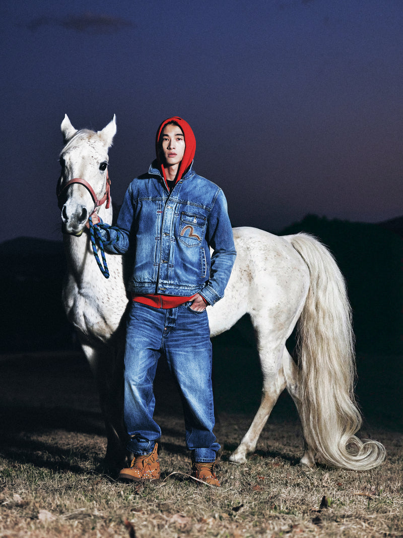 海鸥贴布植绒口袋牛仔裤 #2030