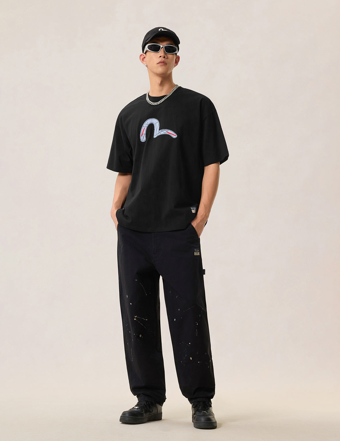 多材质拼贴标志T恤