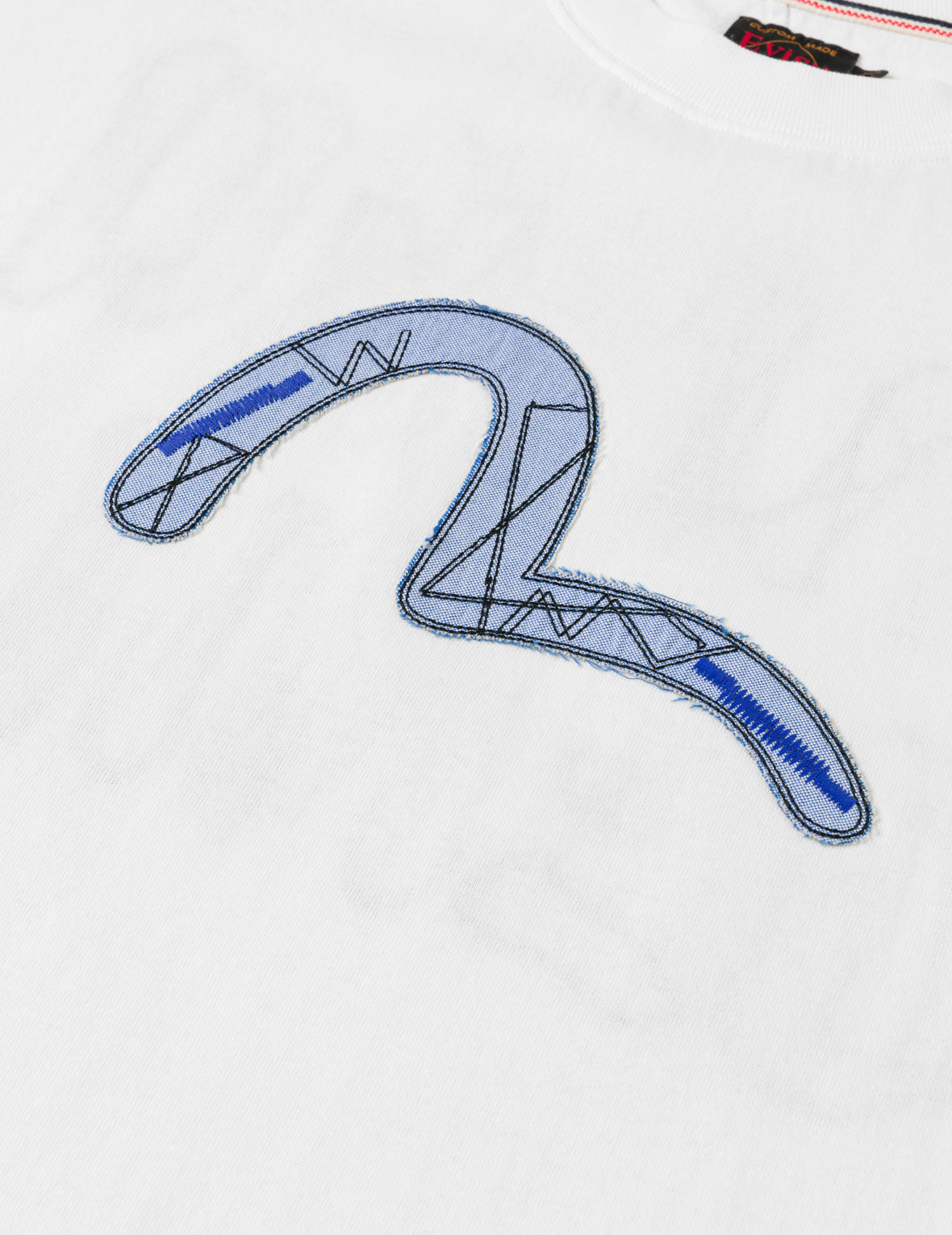 多材质拼贴标志T恤