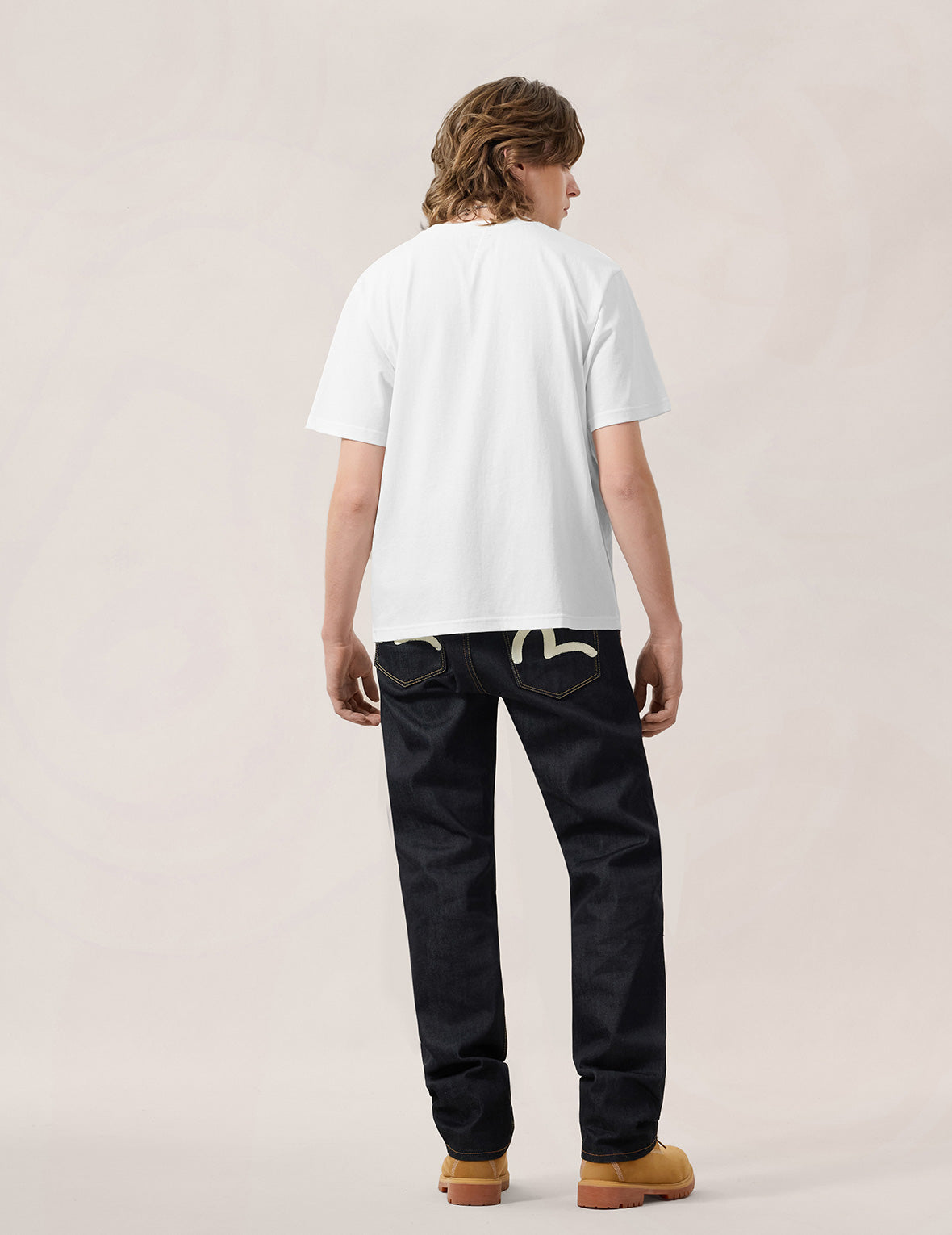 Brocade Seagull Appliqué T-Shirt