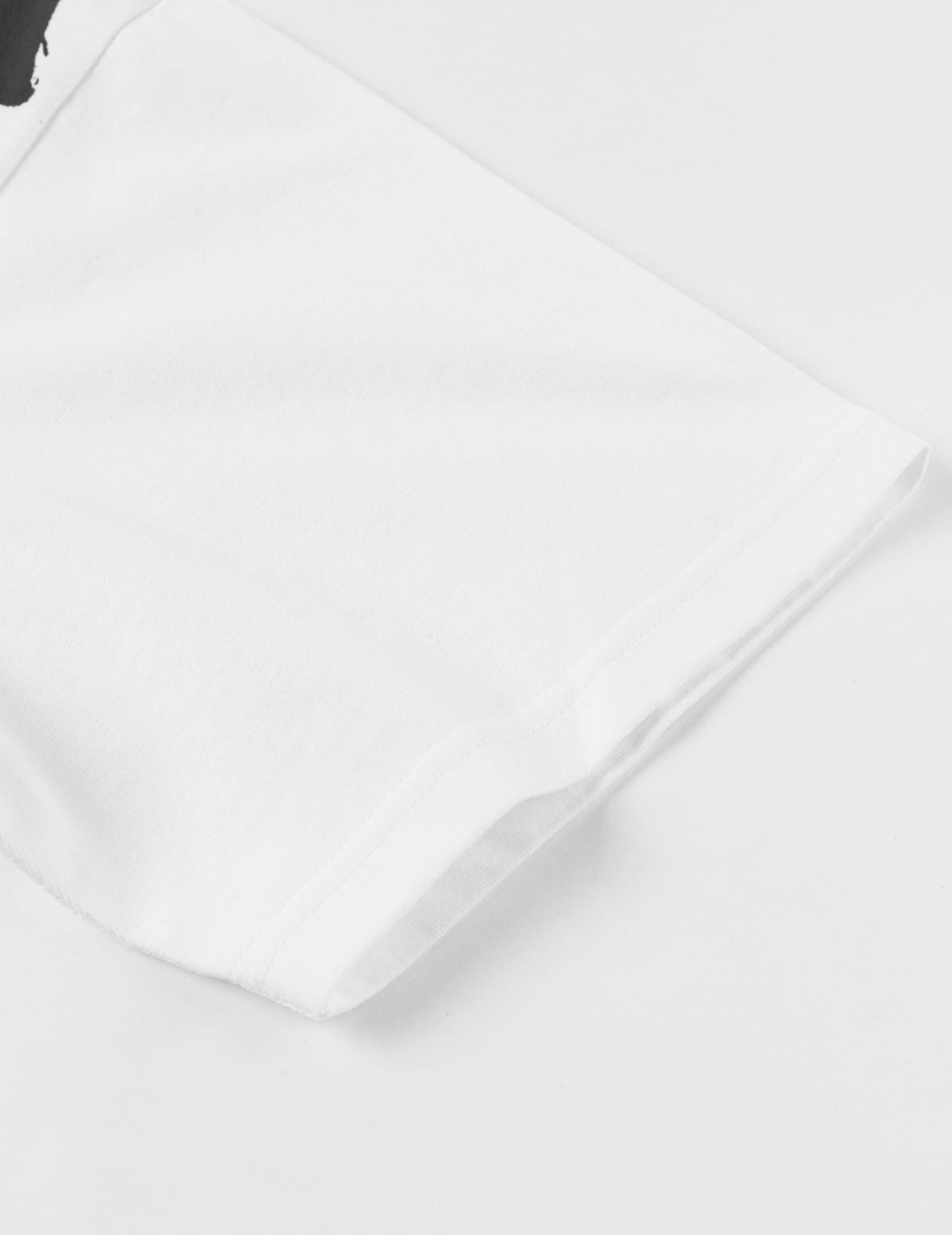 EVISU Brushstroke Cross-shoulder Logo T-Shirt
