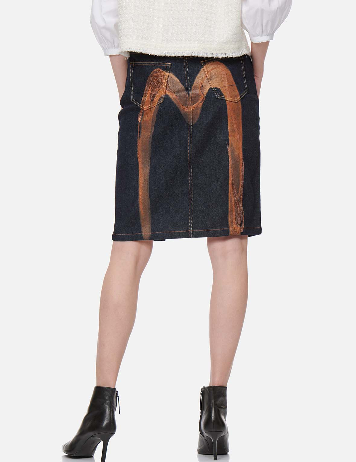 笔刷大M前开衩牛仔铅笔裙