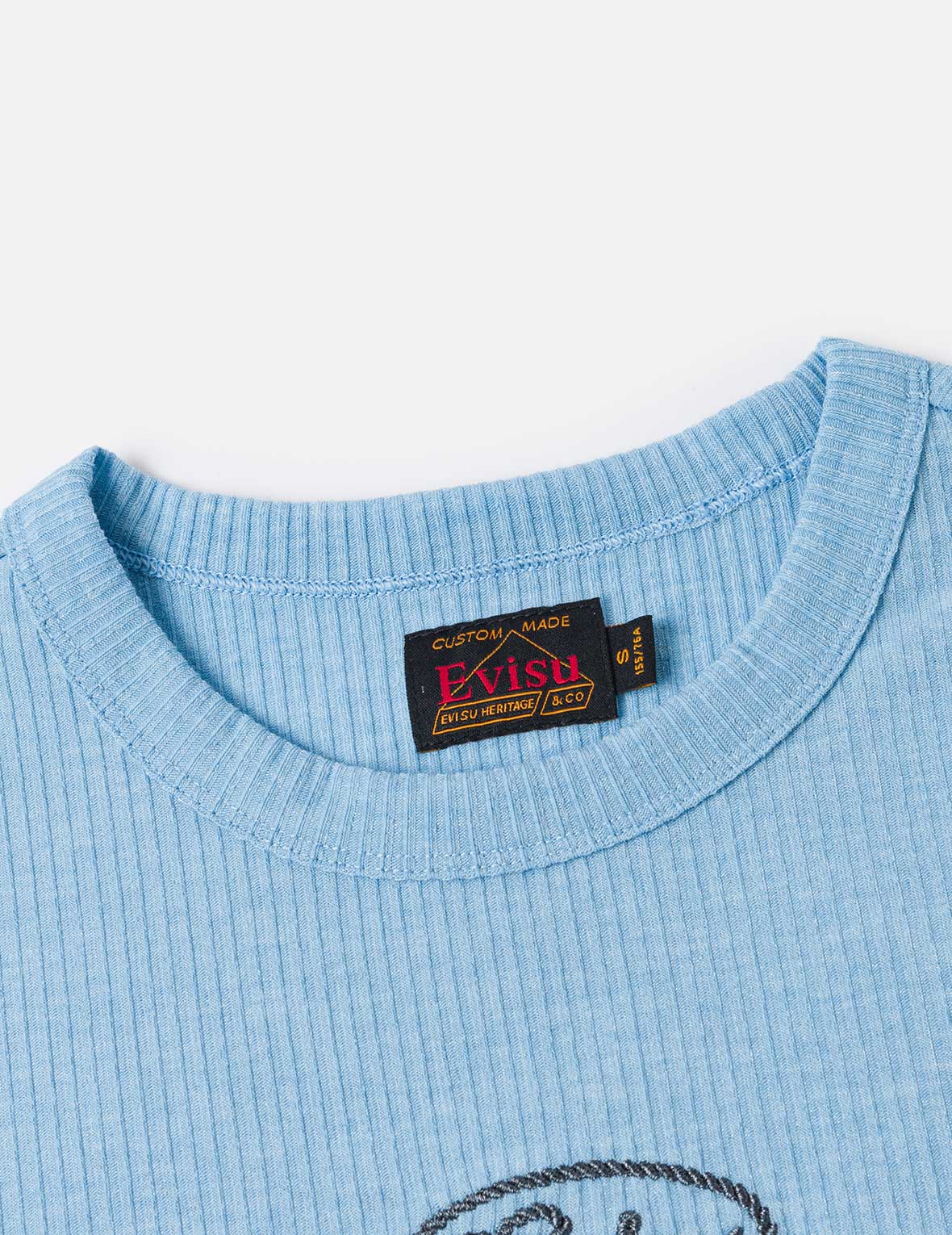 帆绳扭纹商标刺绣时尚版型T恤