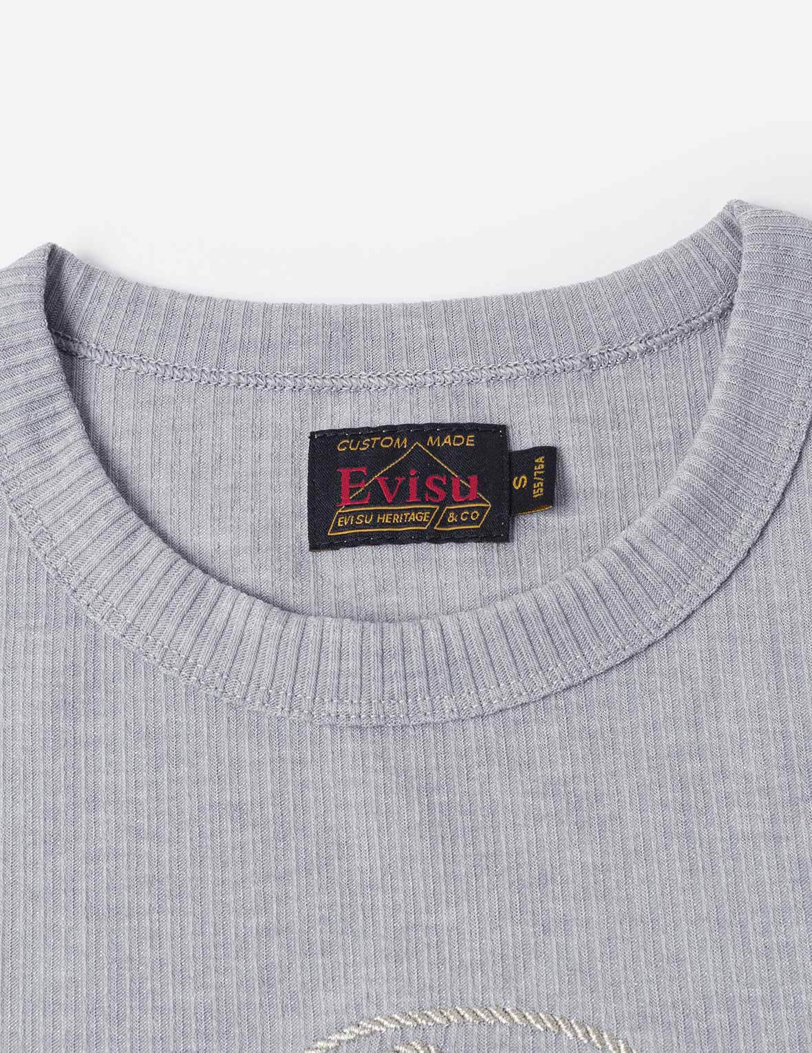 帆绳扭纹商标刺绣时尚版型T恤