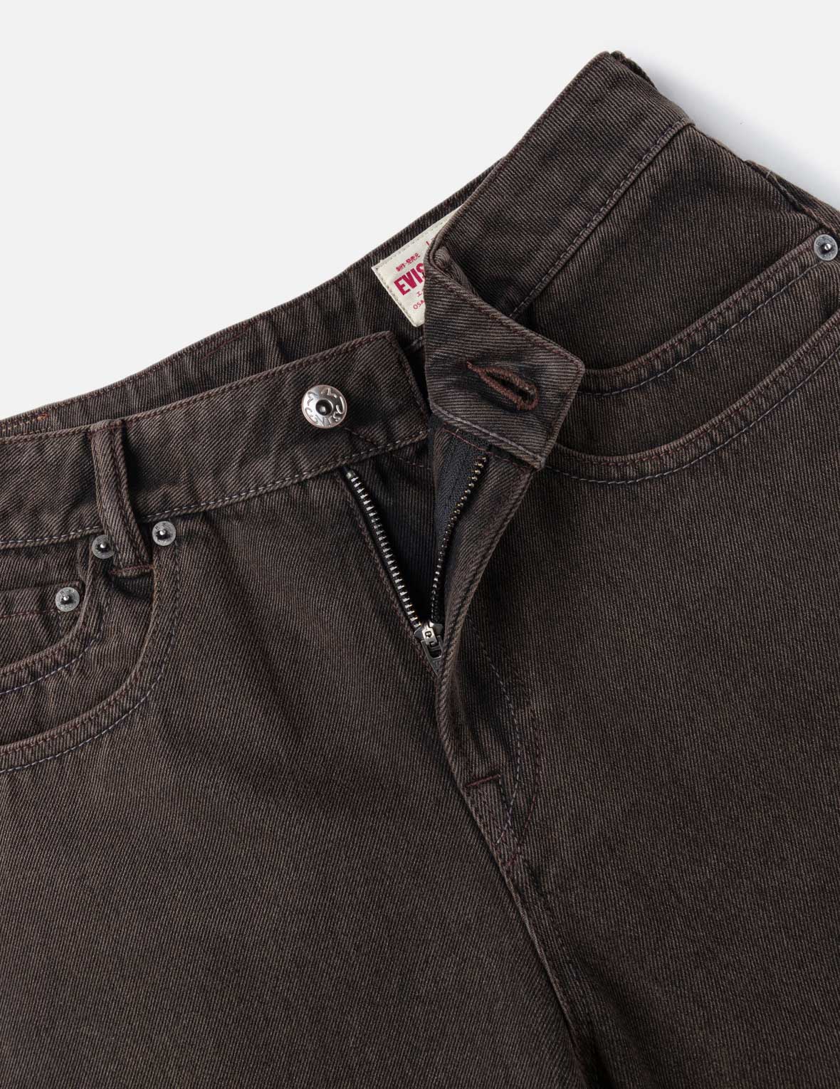 闪钻图案牛仔短裤