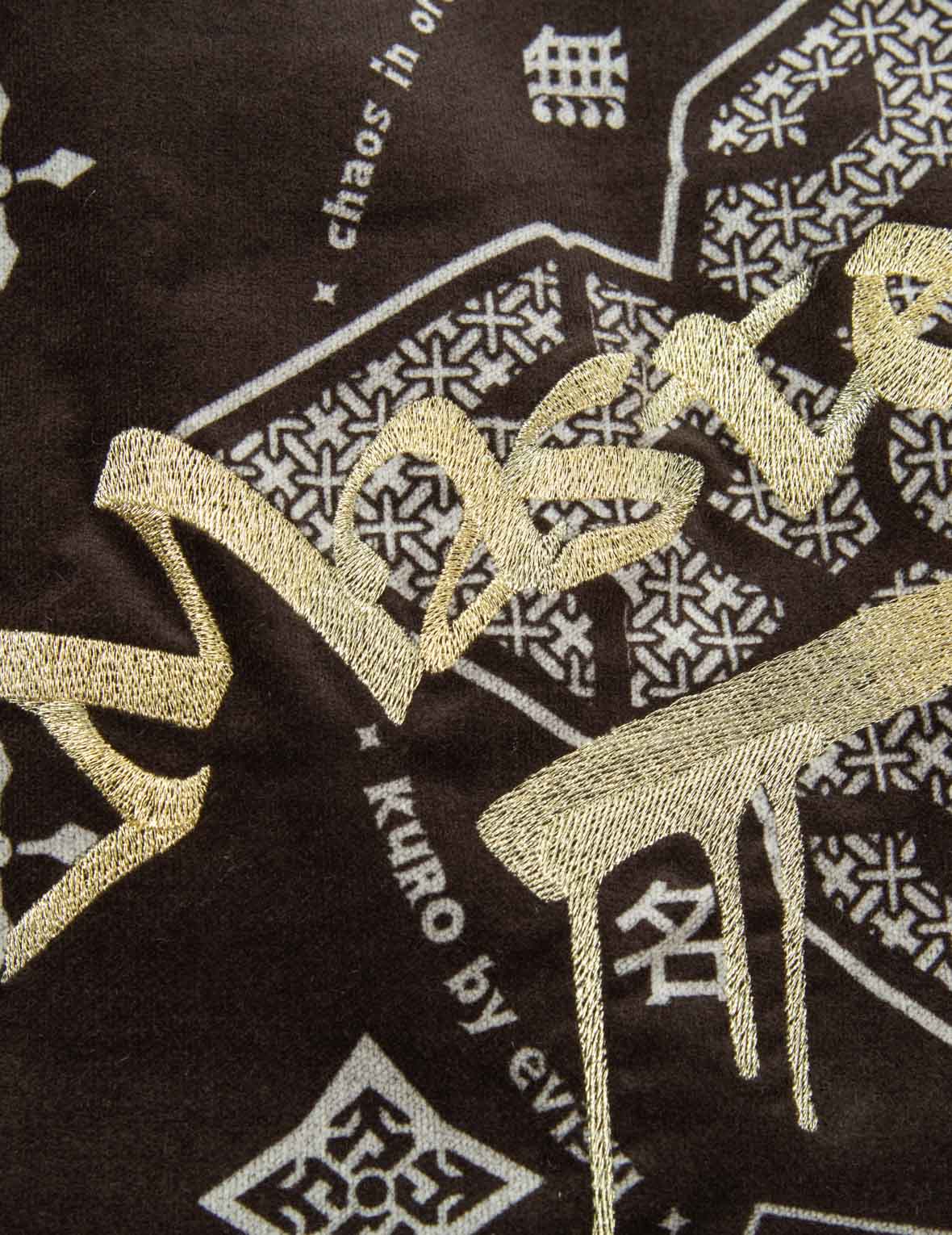满地佩斯利及Logo印花羽绒夹克