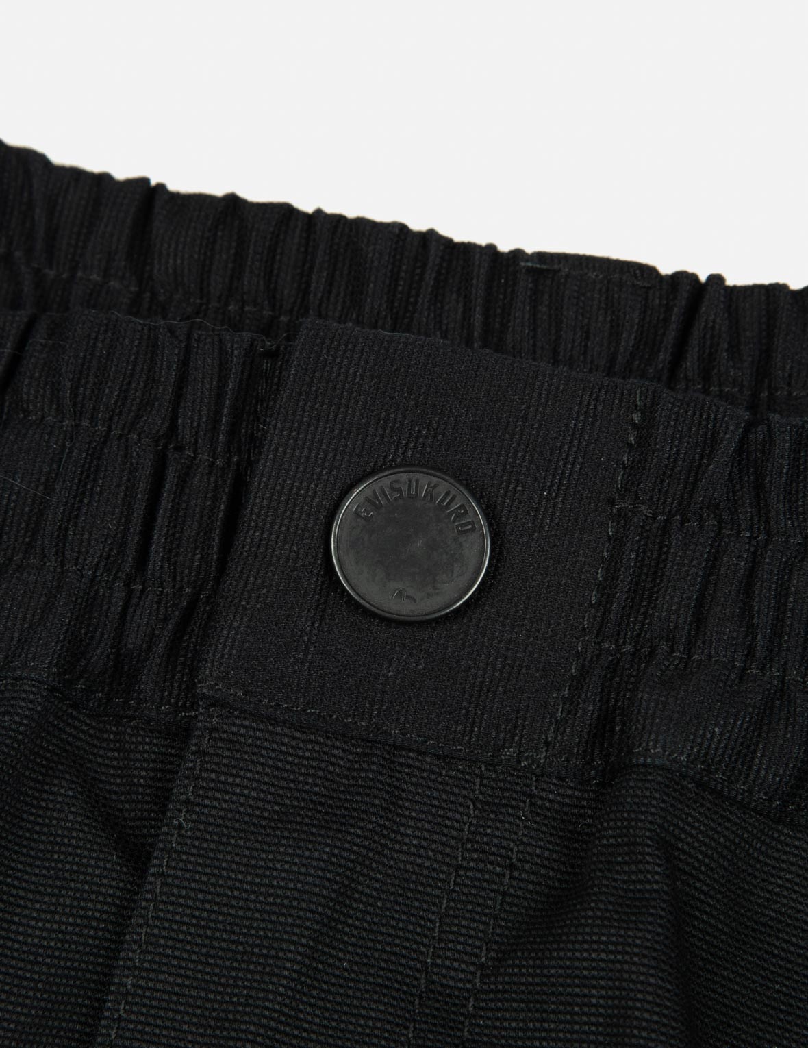 满地商标提花侧拉链常规版型束口裤