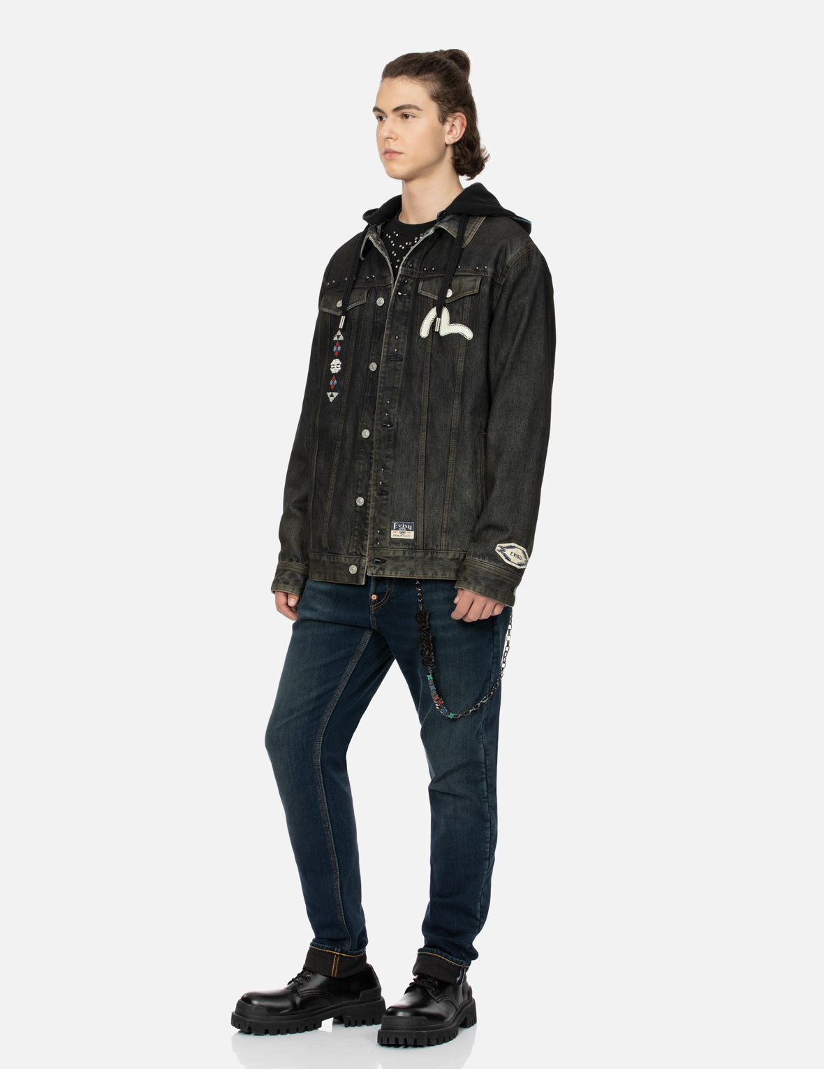Ethnic-inspired Wheel of Wisdom Print and Embroidery Relax Fit Denim Jacket