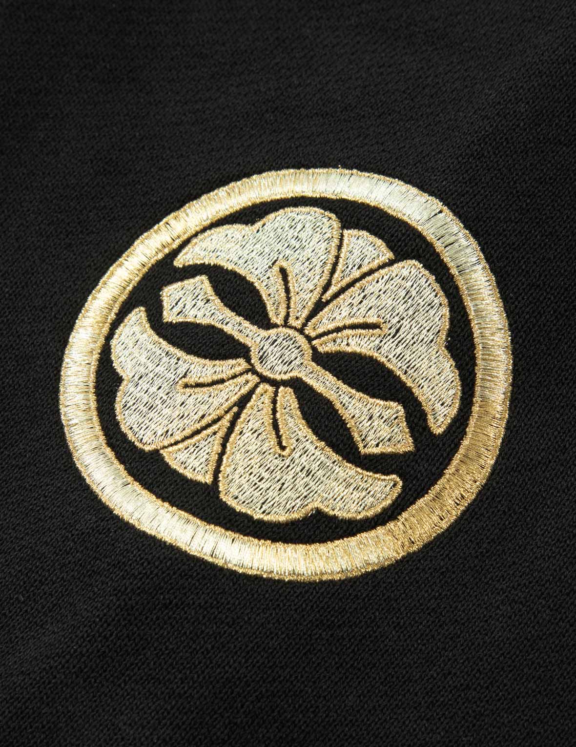 多重刺绣和印花宽版和服外套