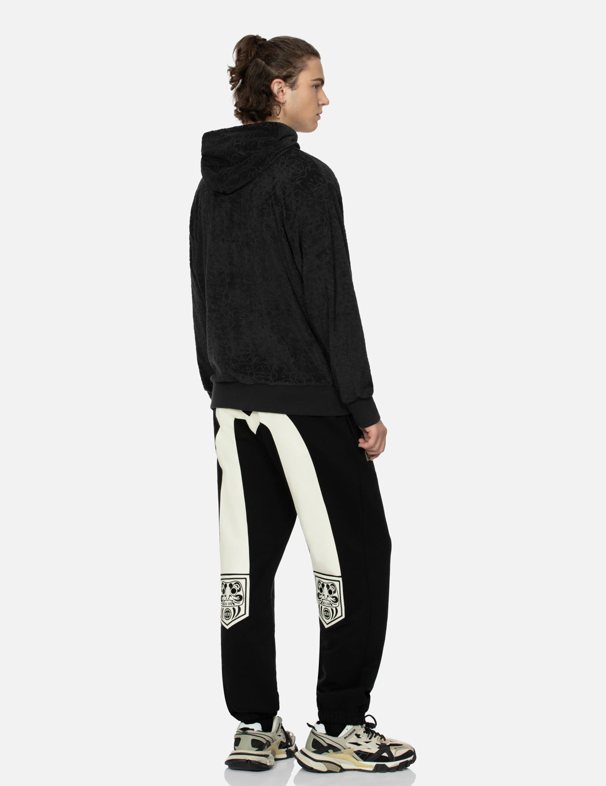 口袋达摩大M和海鸥印花直筒运动裤