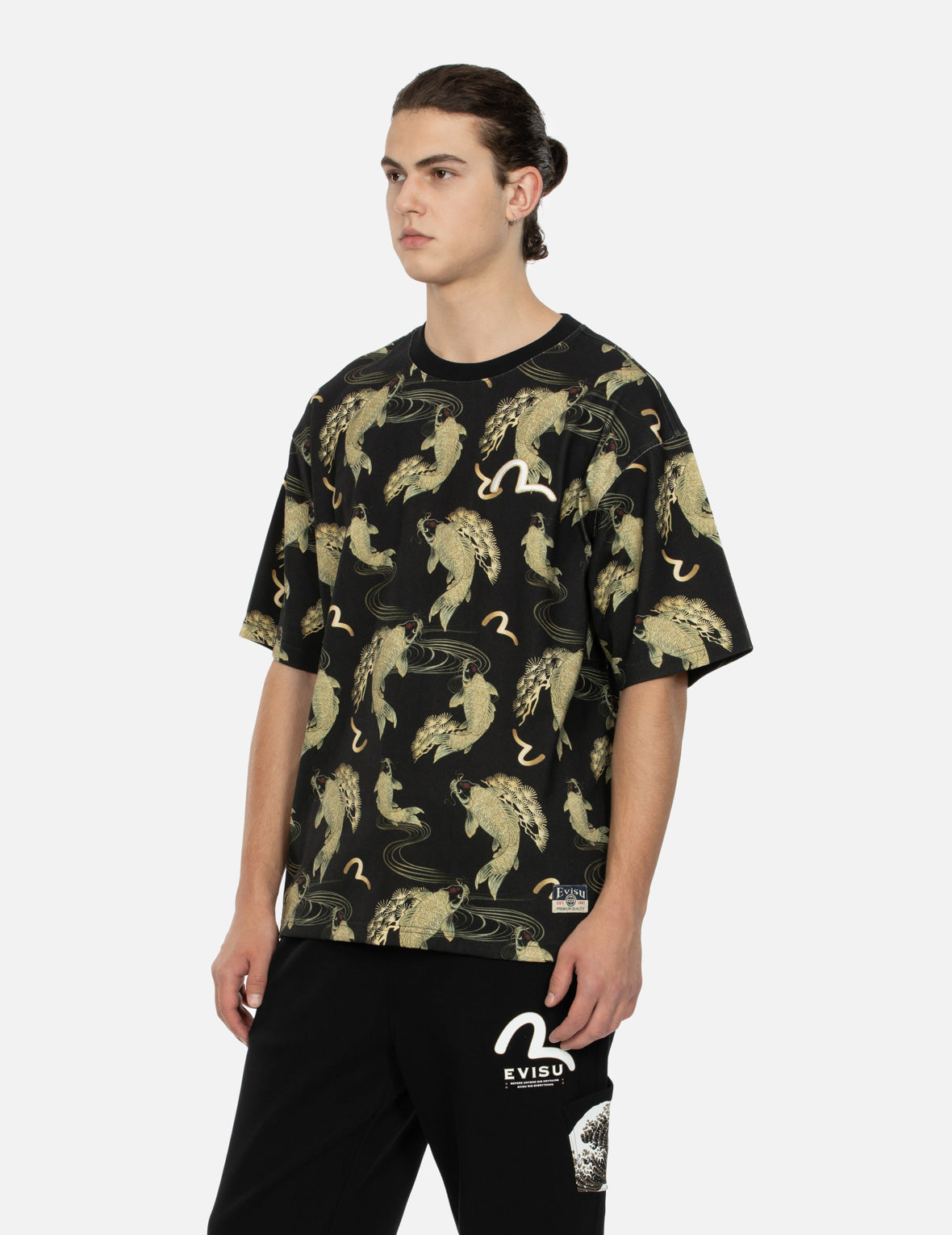 满地鲤鱼和海鸥印花宽版休闲T恤