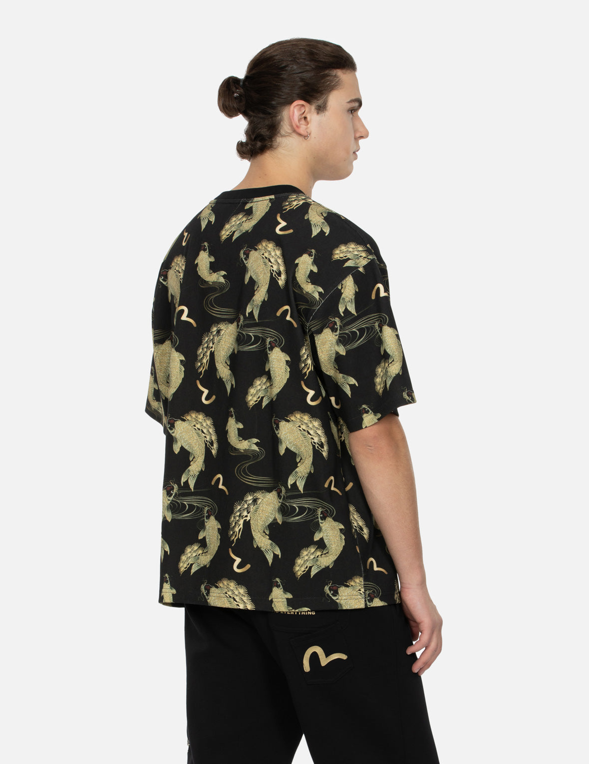 满地鲤鱼和海鸥印花宽版休闲T恤