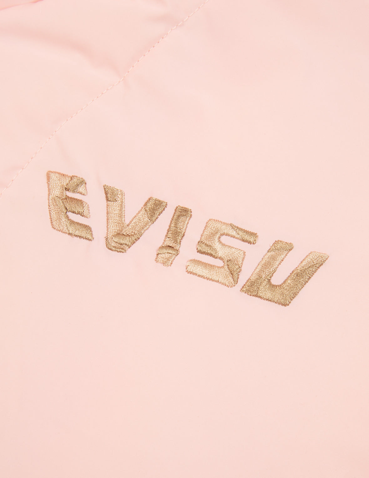 迷彩商标刺绣羽绒外套