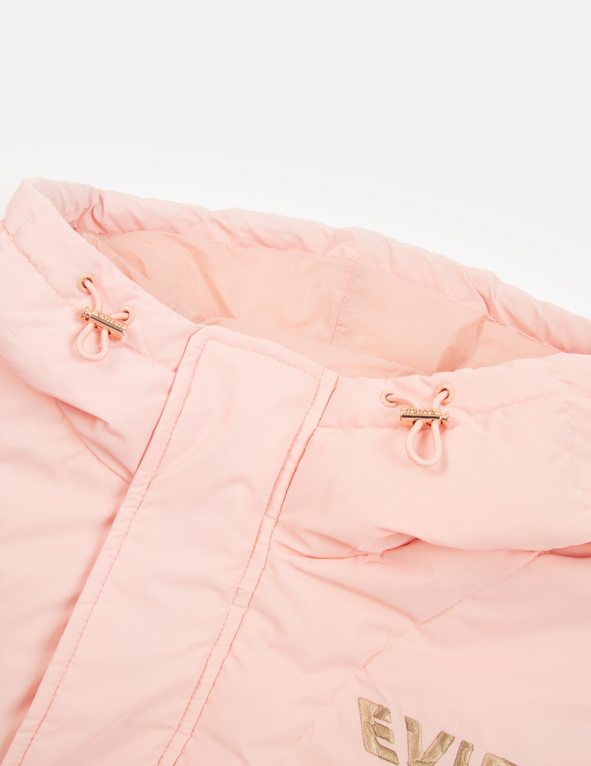 迷彩商标刺绣羽绒外套