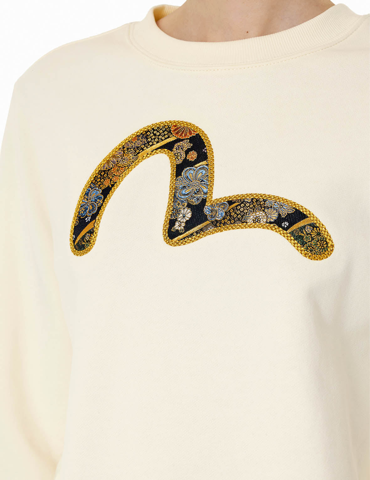 海鸥织锦贴布和商标刺绣常规版型卫衣